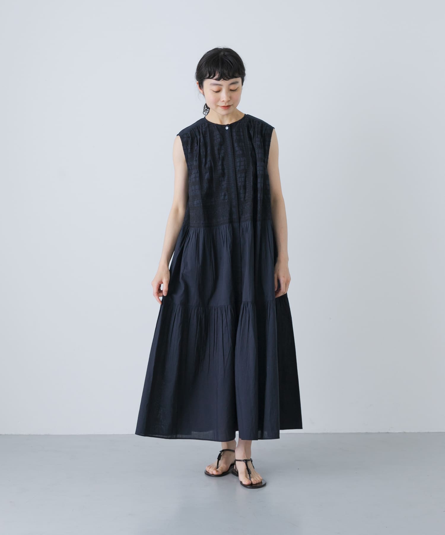 2サイズ展開』フロント刺繍ノースリーブワンピース(0 NAVY