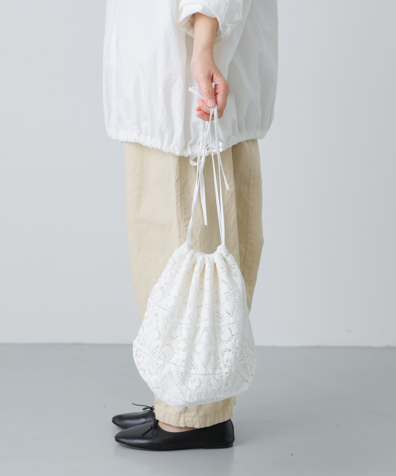 コットンレース巾着バッグ