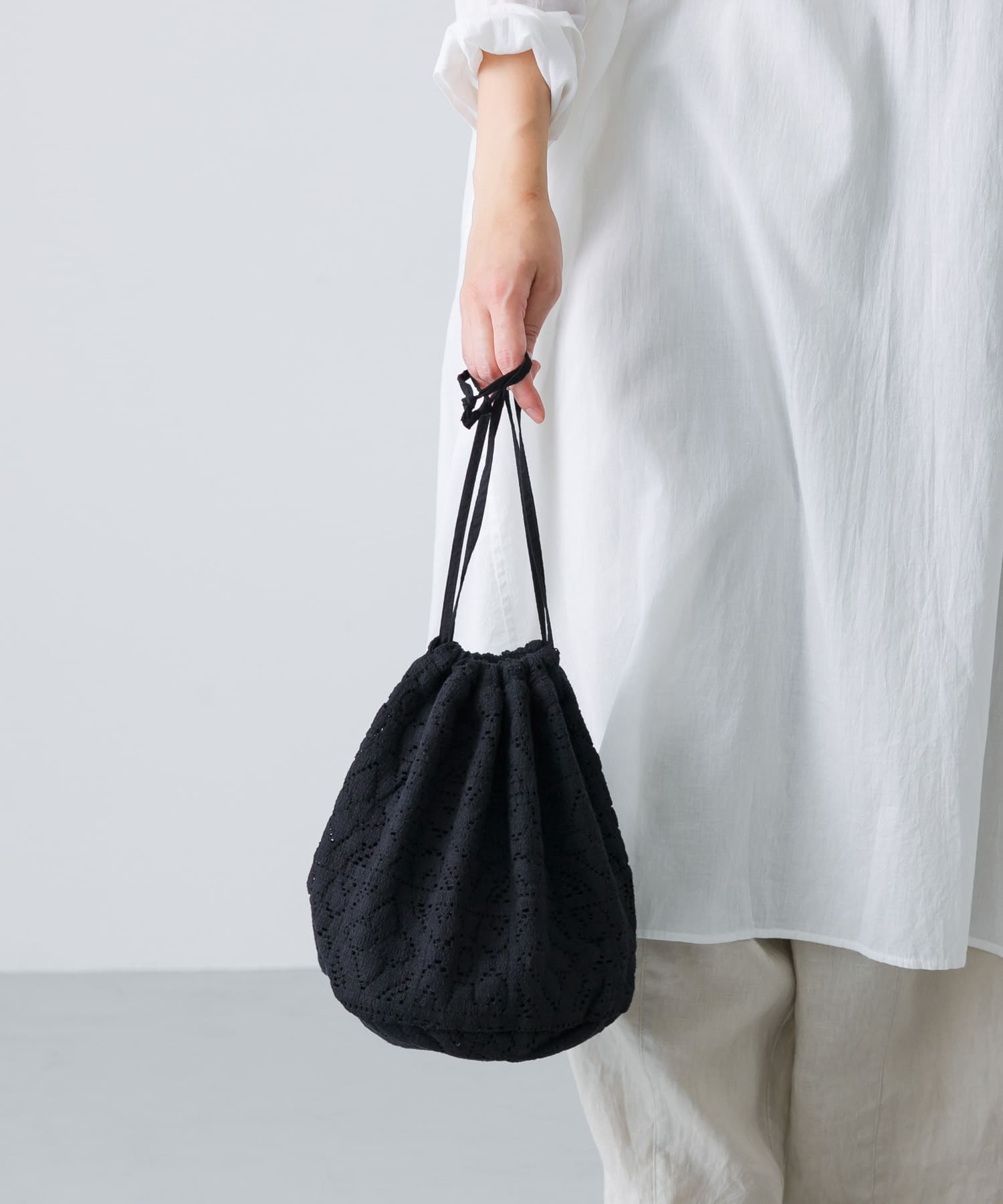 コットンレース巾着バッグ BLACK FREE