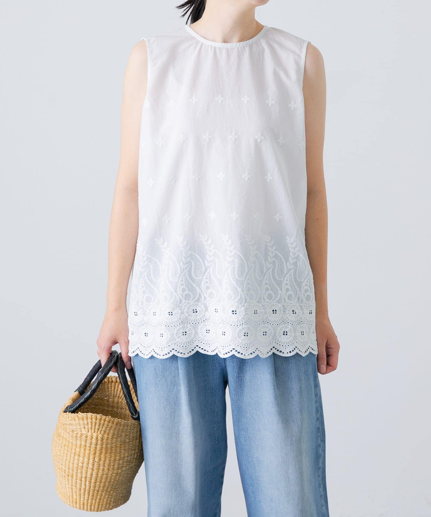 刺繍ノースリーブプルオーバー(FREE BLACK): トップス｜URBAN
