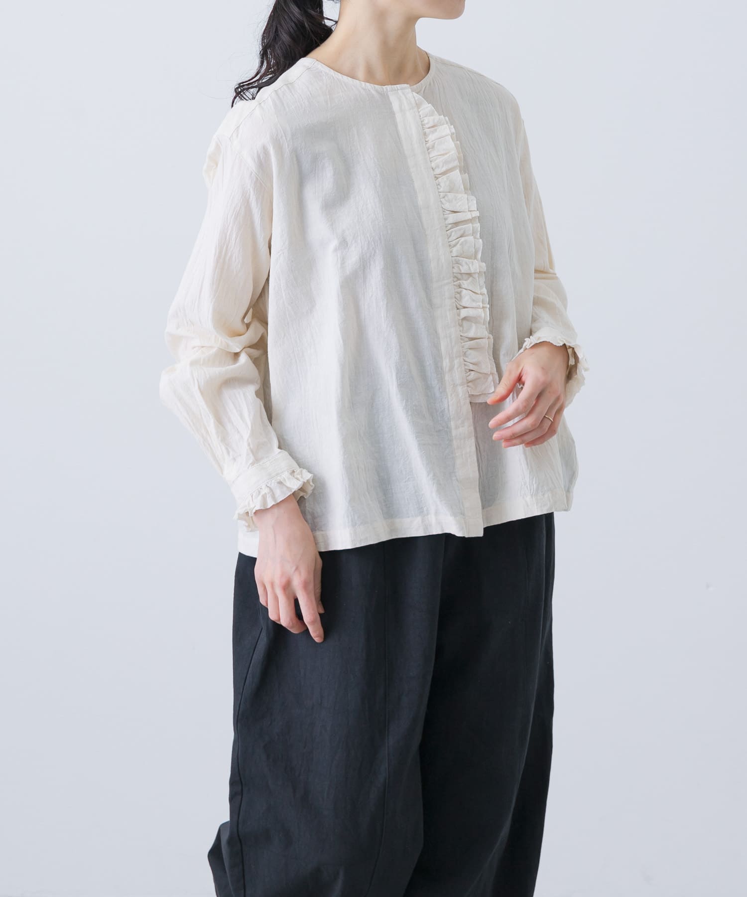 ワッシャーフリルブラウス