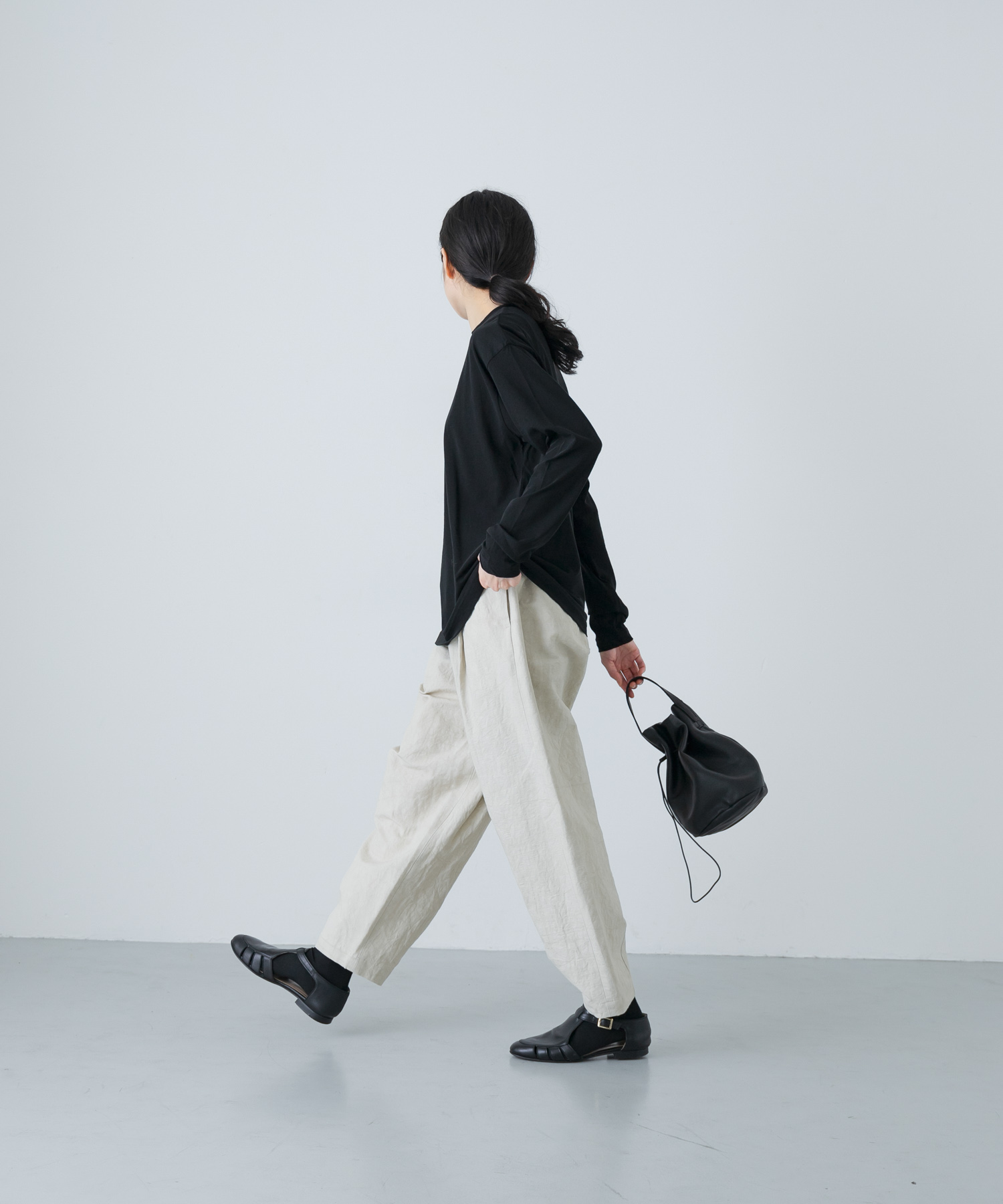 L/BEIGE