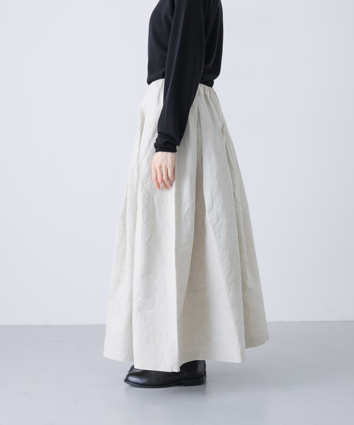 L/BEIGE