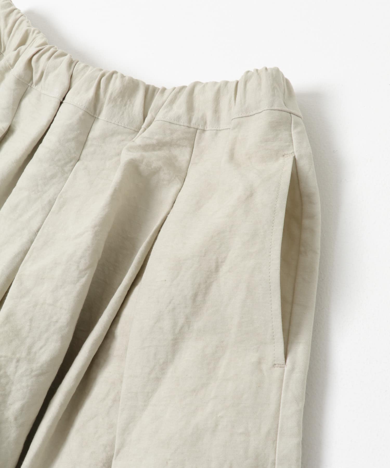 L/BEIGE