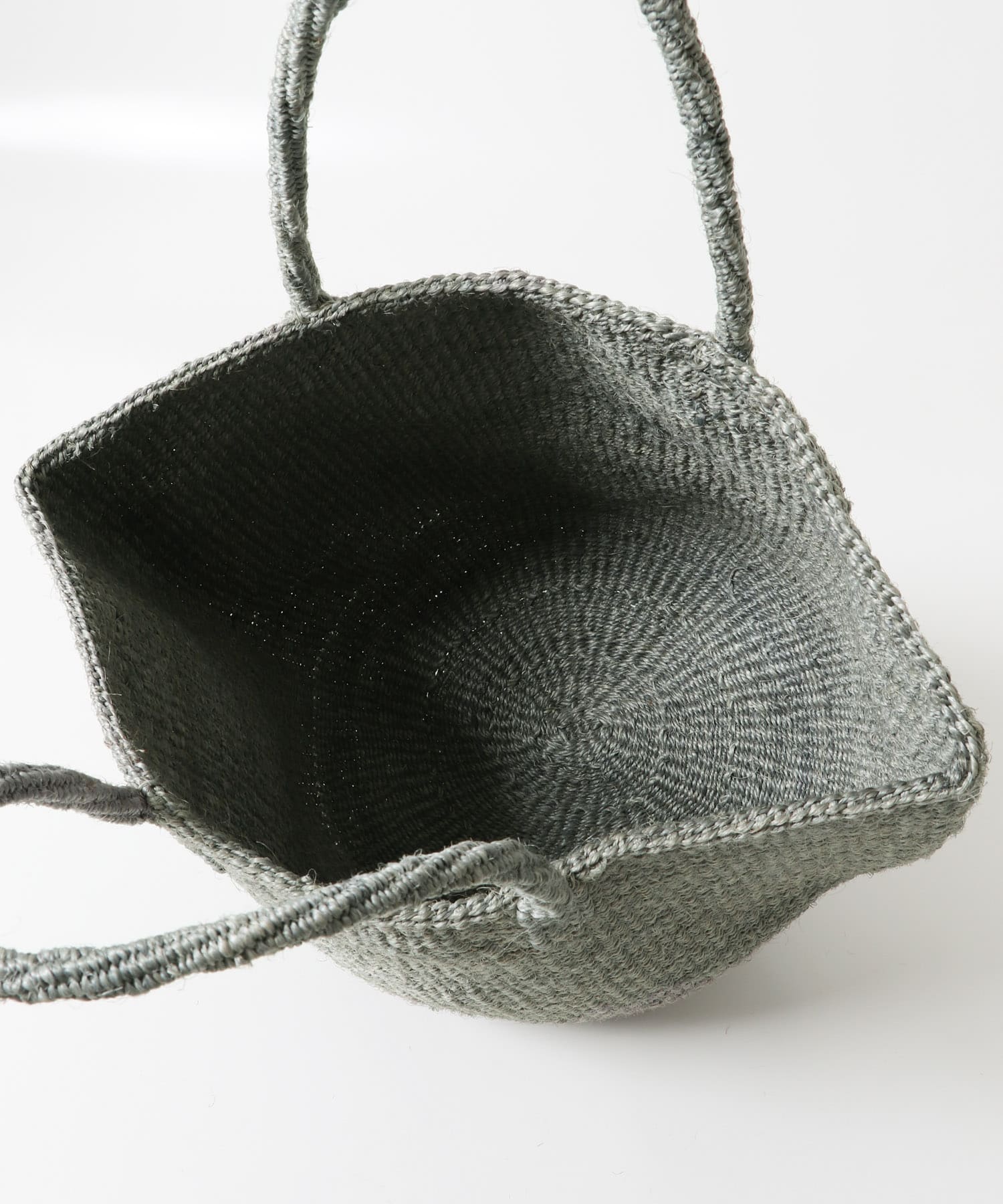 新品タグ付き　アフリカンスクエア　アクリルサイザルバッグ　アーバンリサーチ アフリカンスクエア アクリルサイザルバッグ 未使用タグ付き