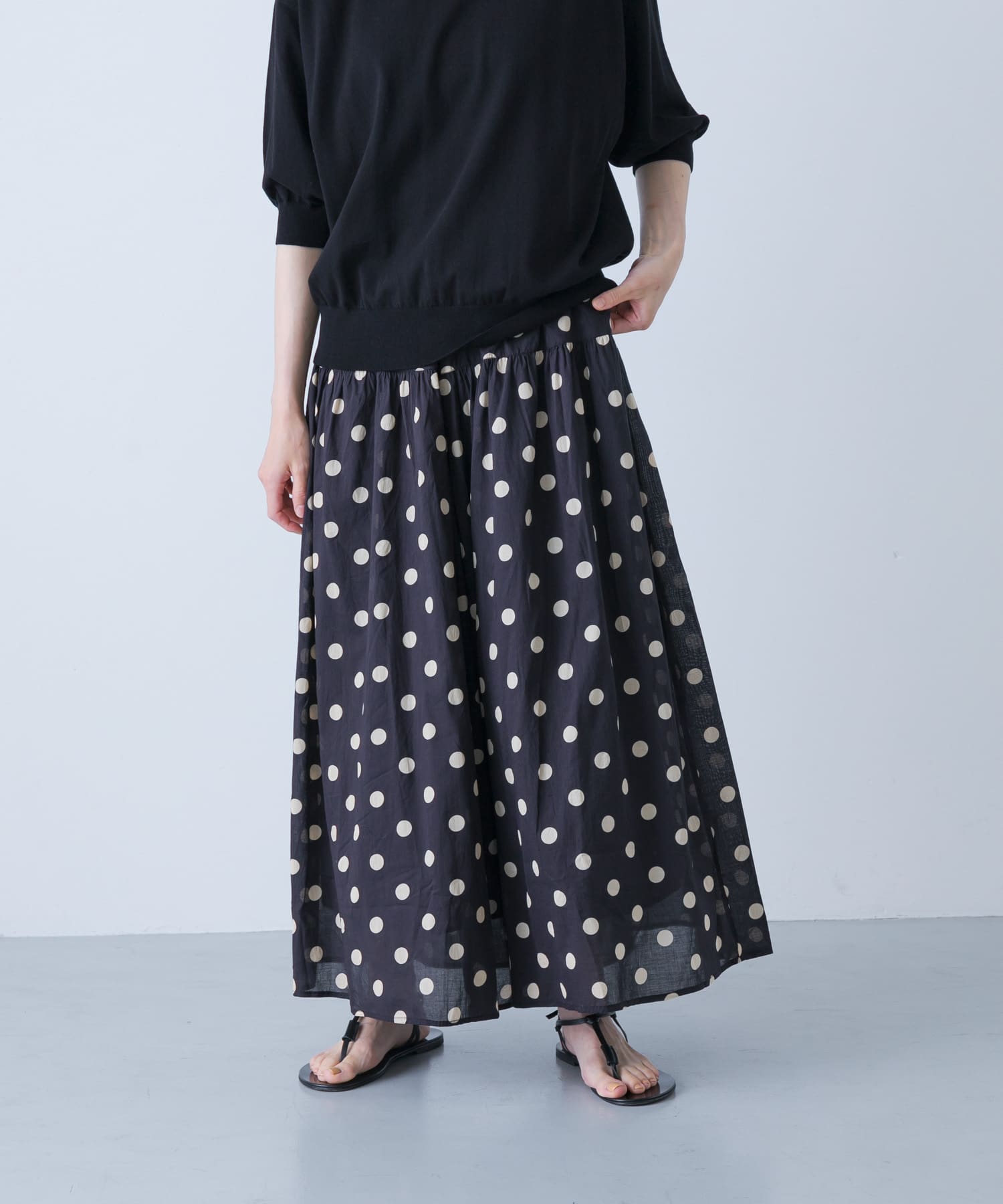 BLK XL DOT