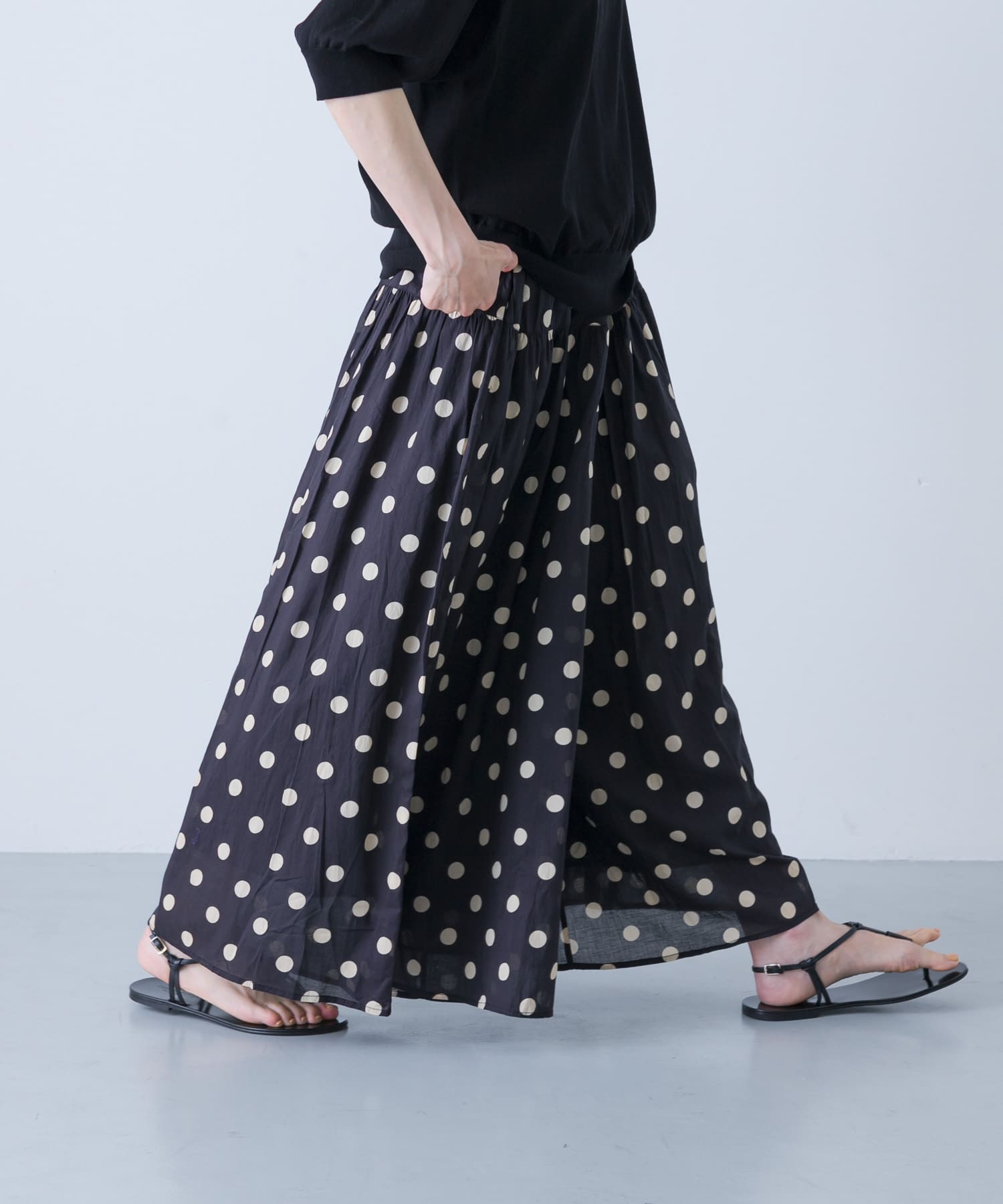 BLK XL DOT