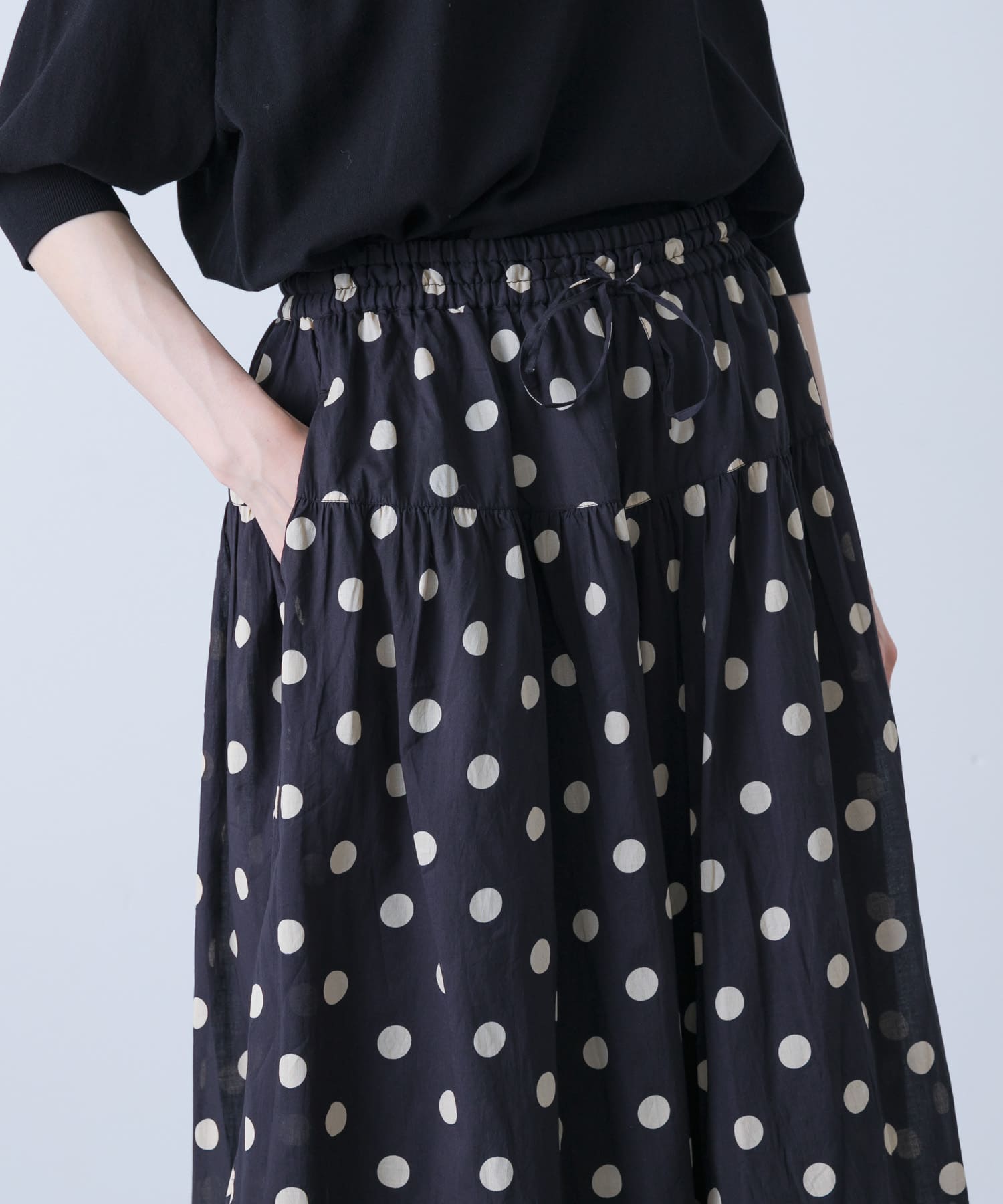 BLK XL DOT
