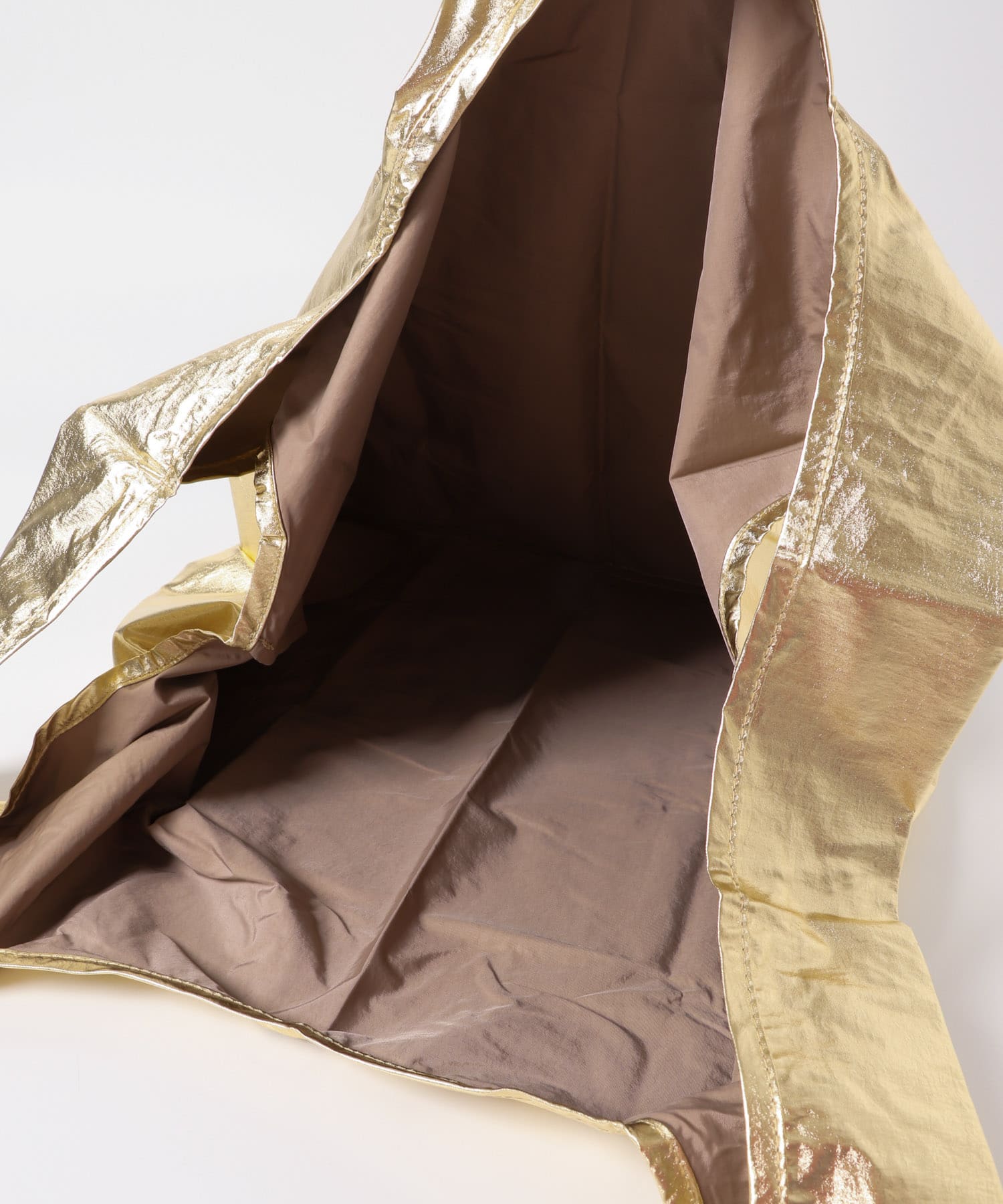 BAGGU　STANDARDBAGGUメタリック ゴールド one