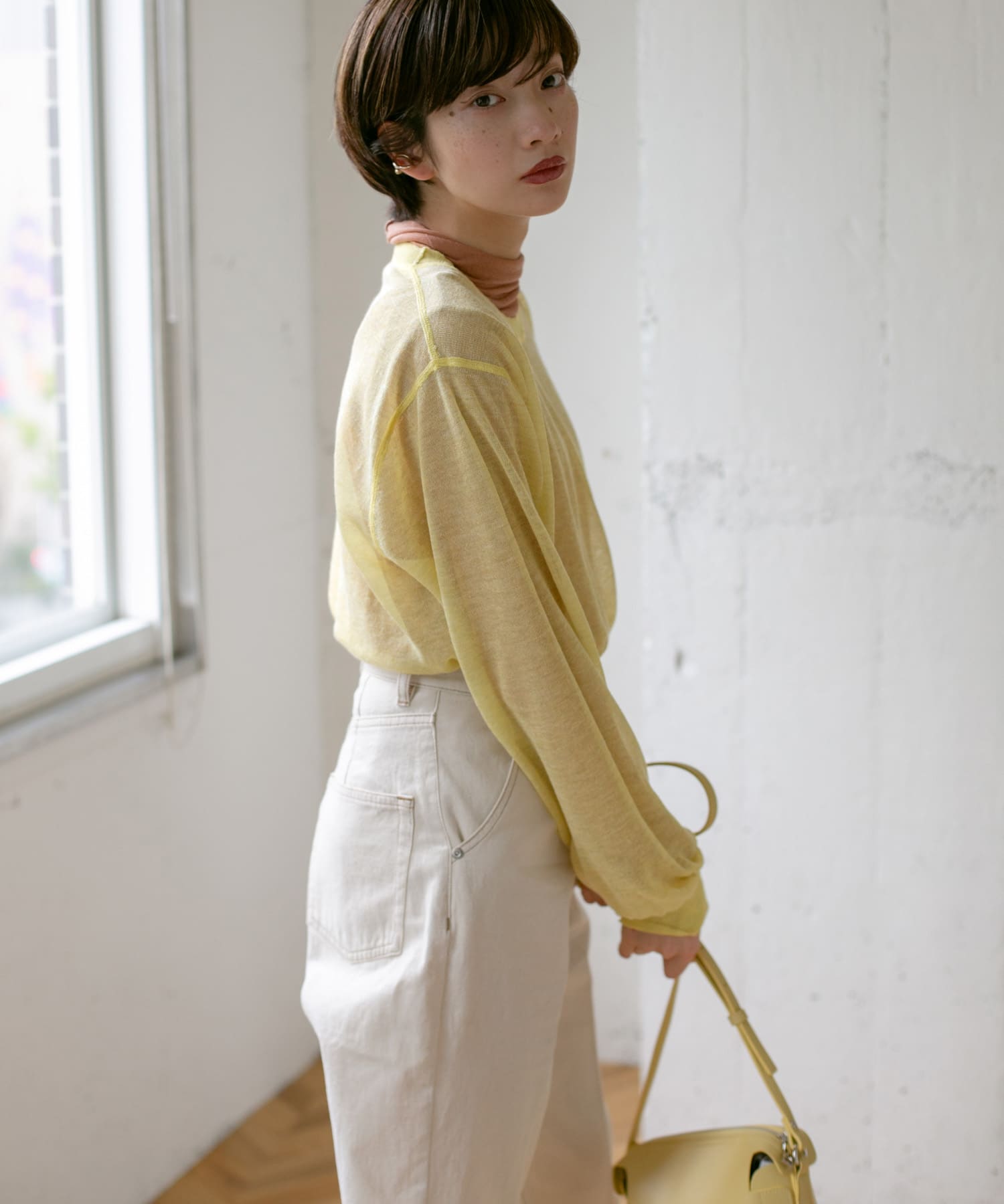 クルーネックシアーニット∴ YELLOW one
