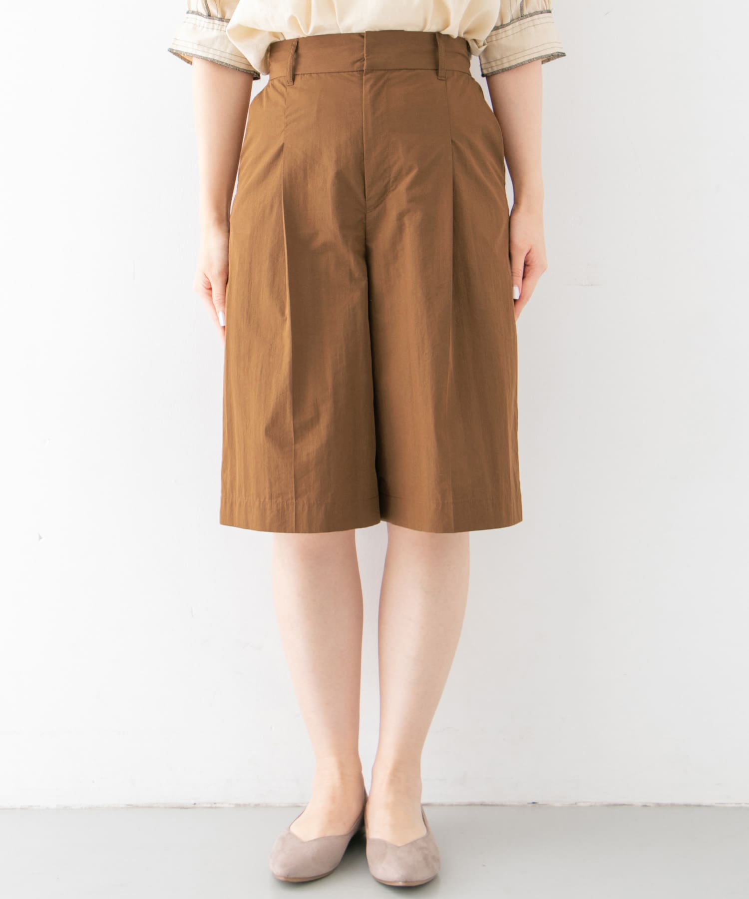 フロントタックハーフパンツ∴ BROWN one
