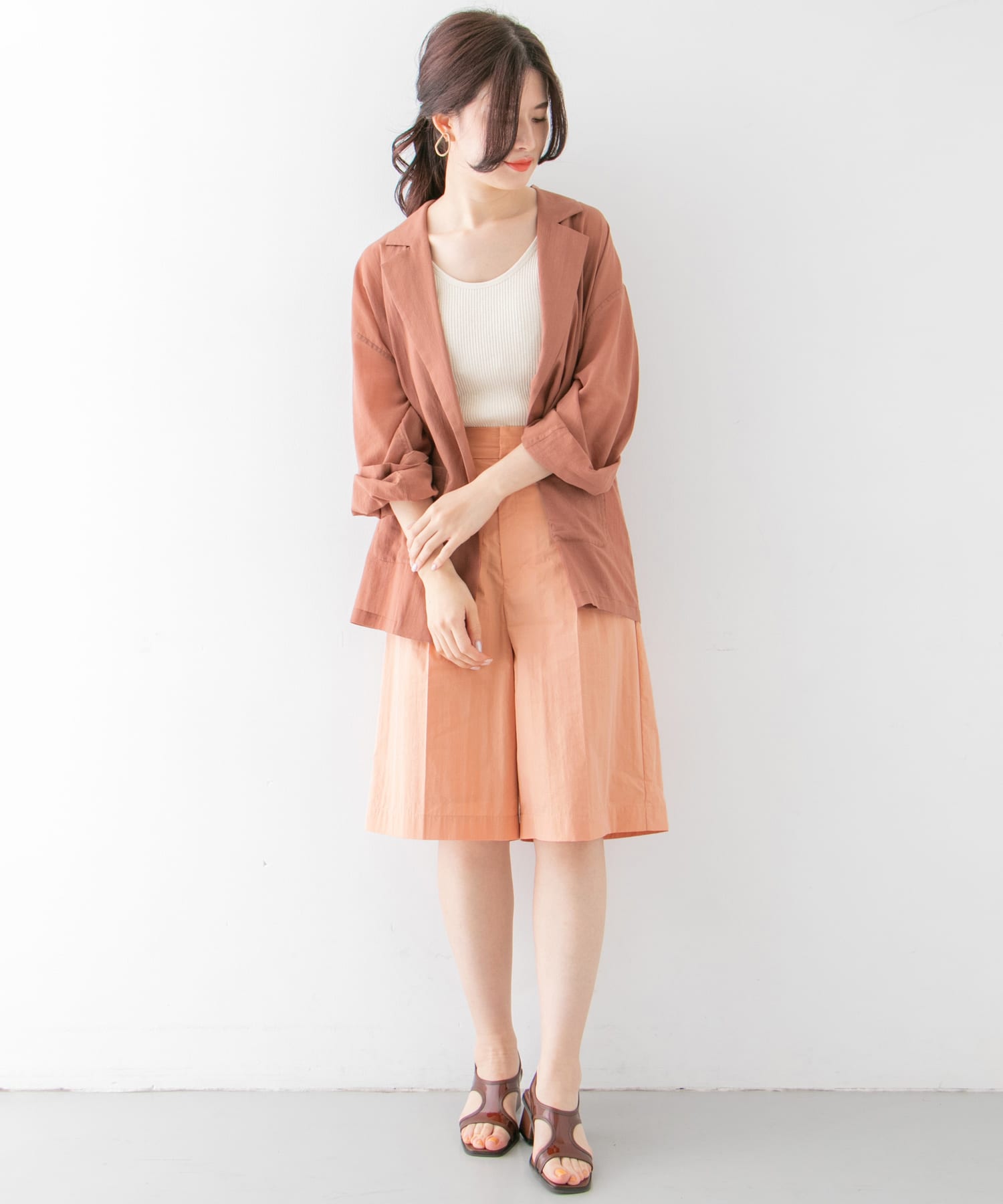 フロントタックハーフパンツ∴ CORAL PINK one