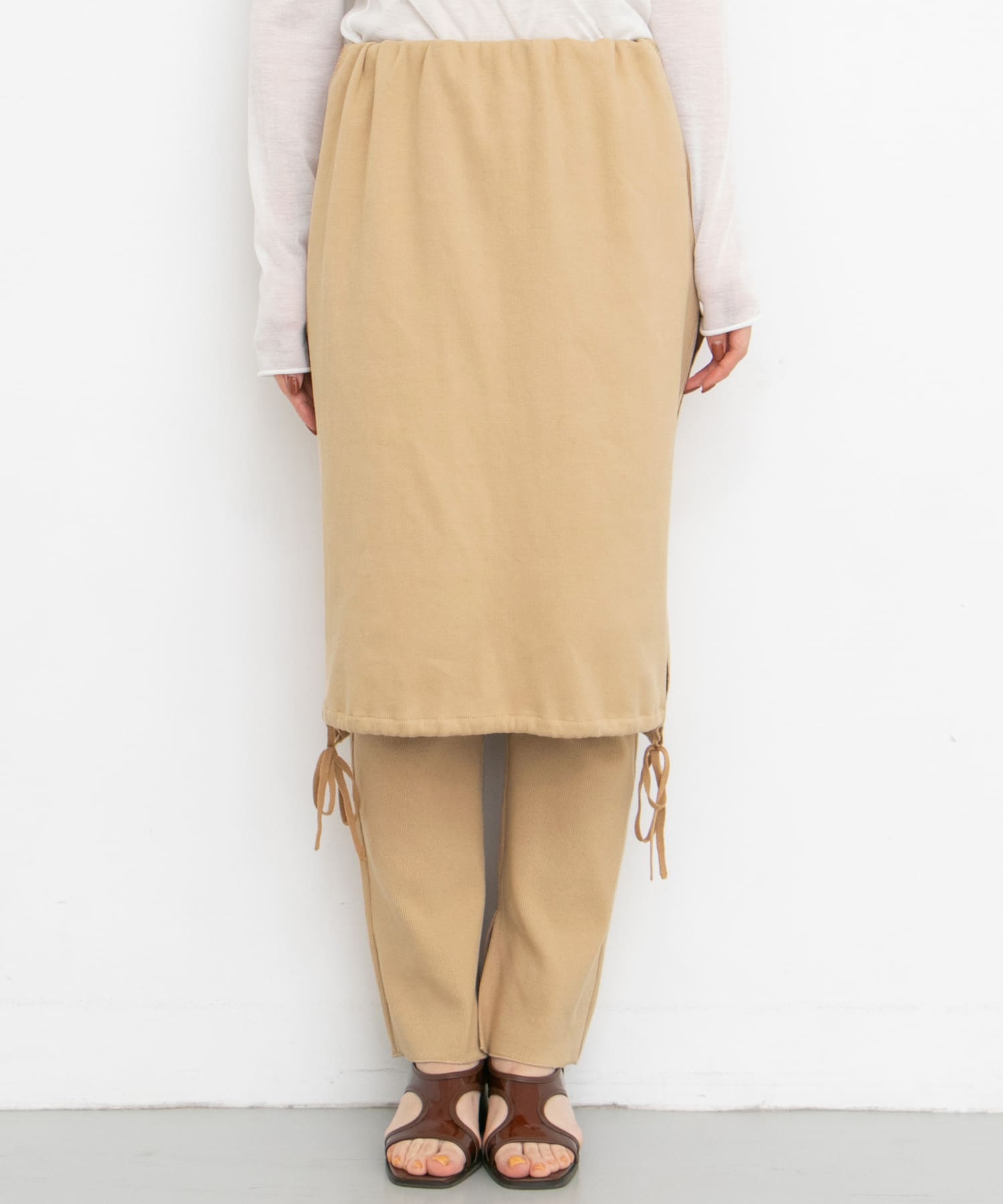 2WAYスカートドッキングカットパンツ∴ BEIGE one