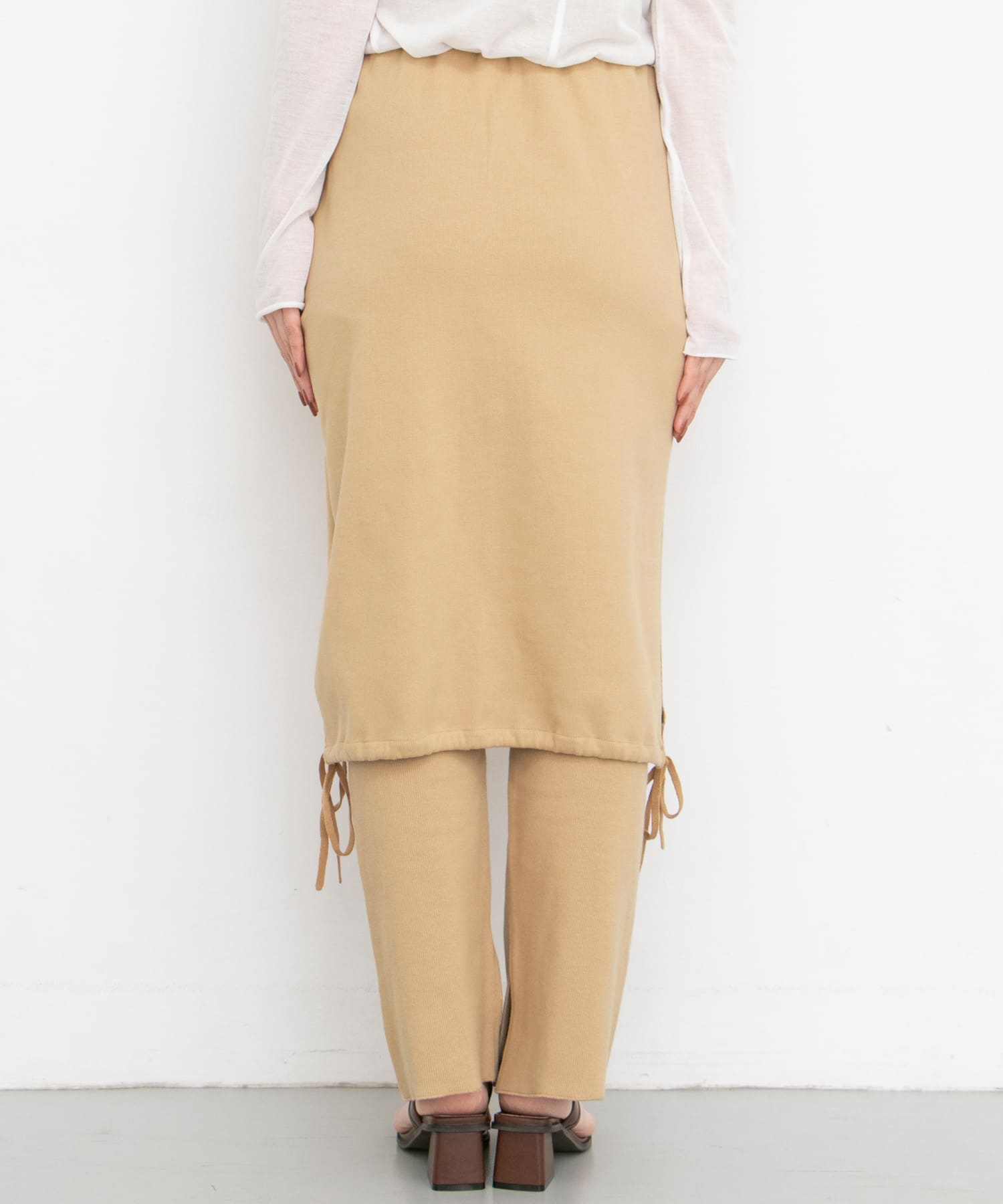 2WAYスカートドッキングカットパンツ∴ BEIGE one