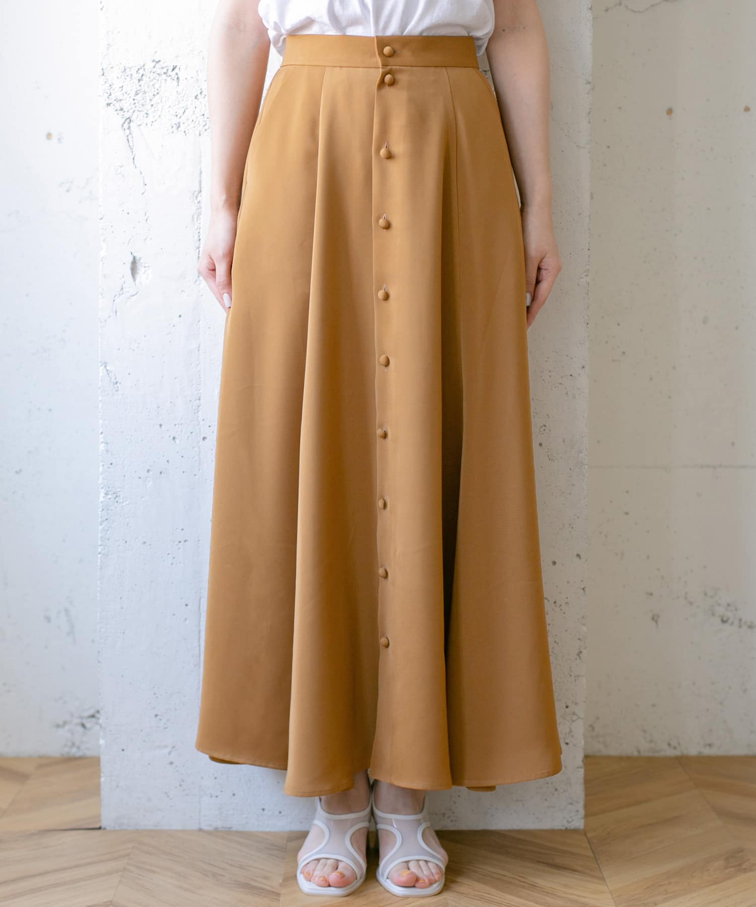 フロントボタンフレアースカート∴ BROWN one