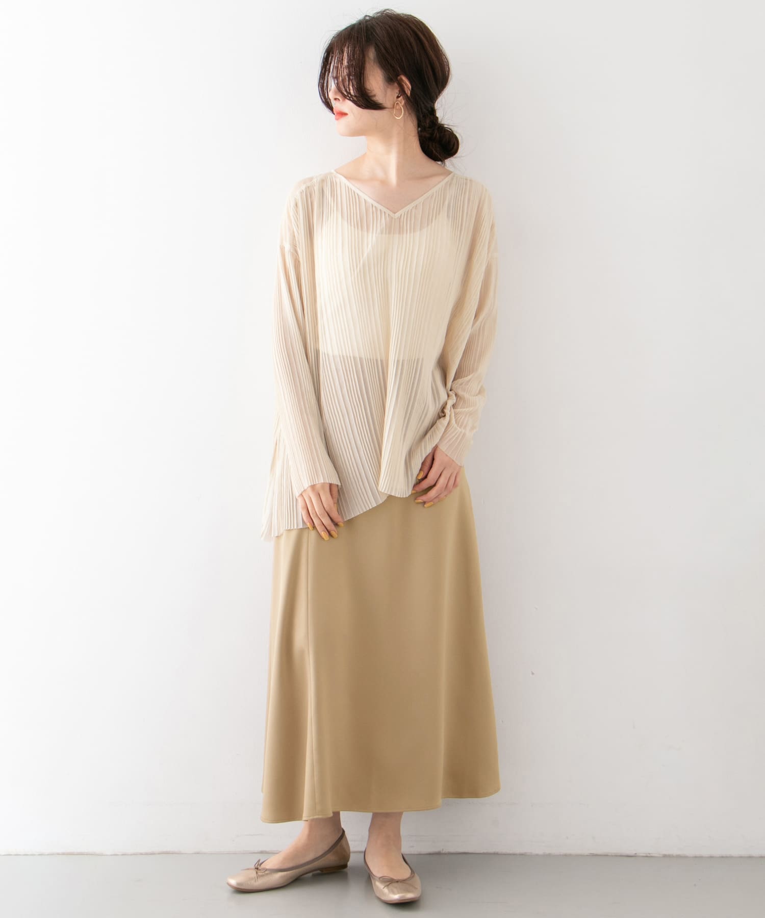 サテンAラインスカート BEIGE one