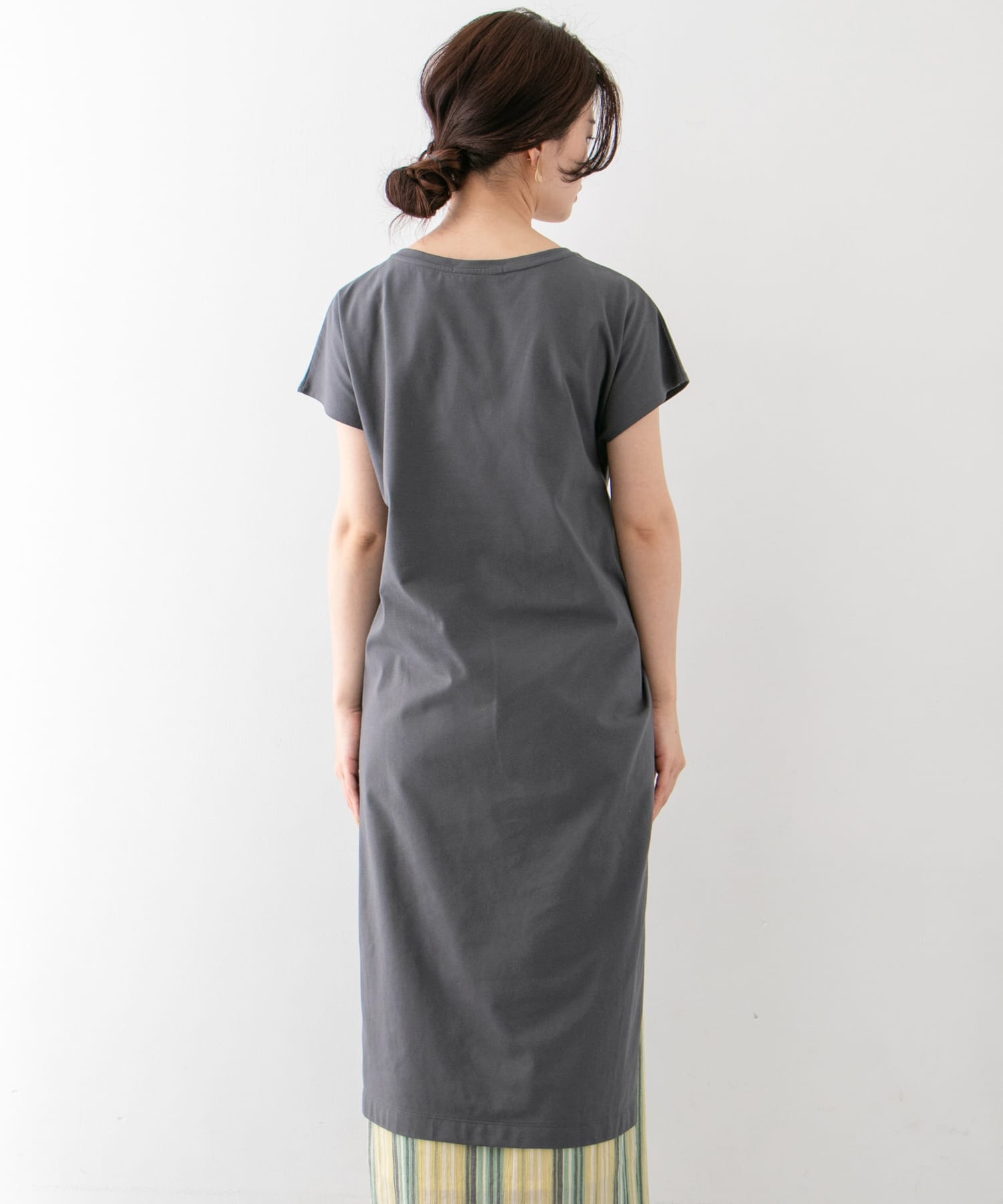 UR TECH スリットTシャツワンピース∴ CHARCOAL one