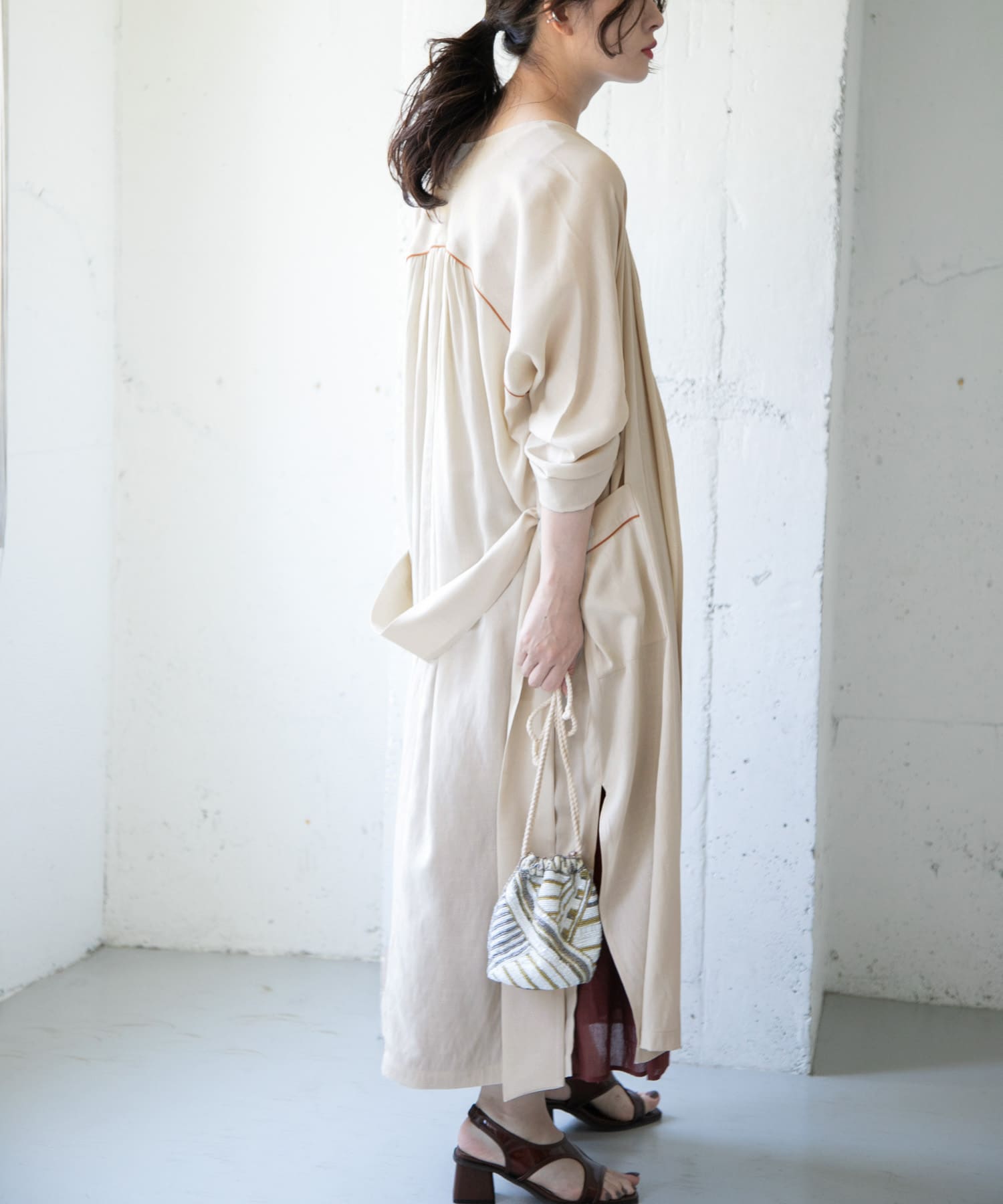 L.BEIGE