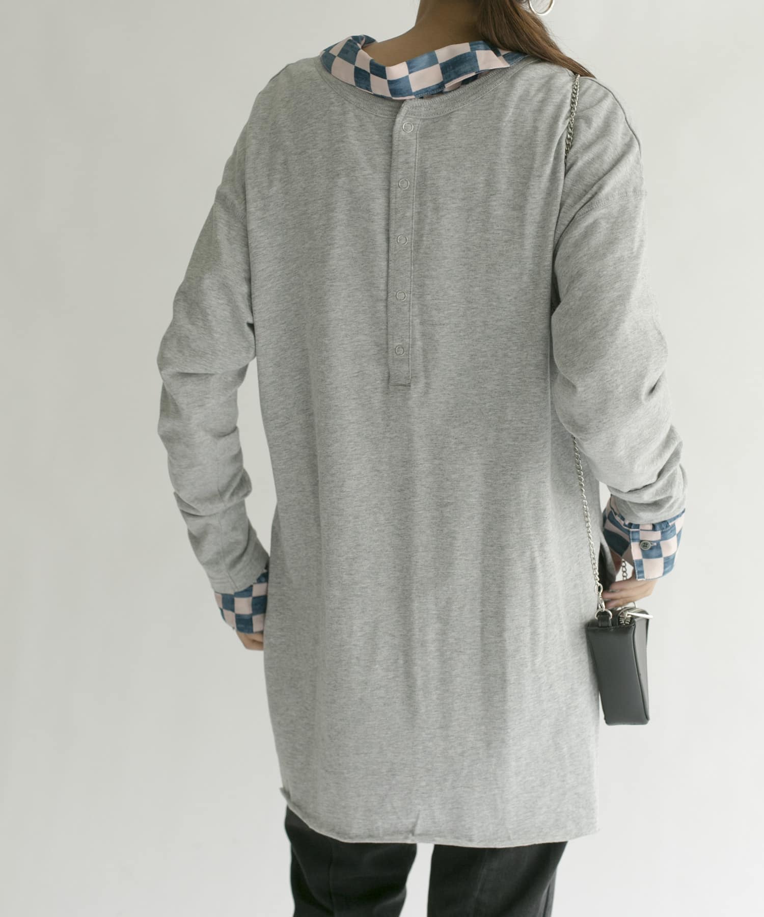 バックヘンリーオーバーサイズTシャツ T.GRAY one