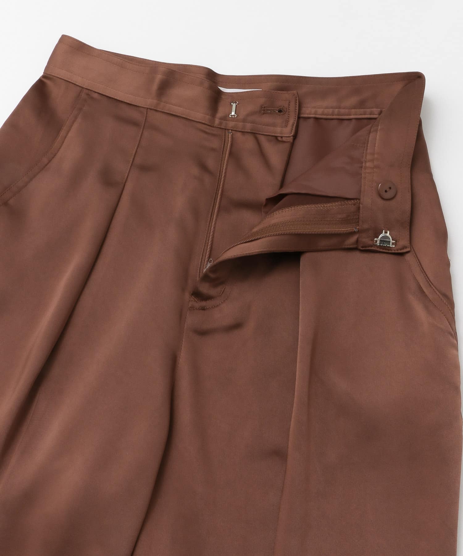 サテンターンアップパンツ∴ BROWN 36