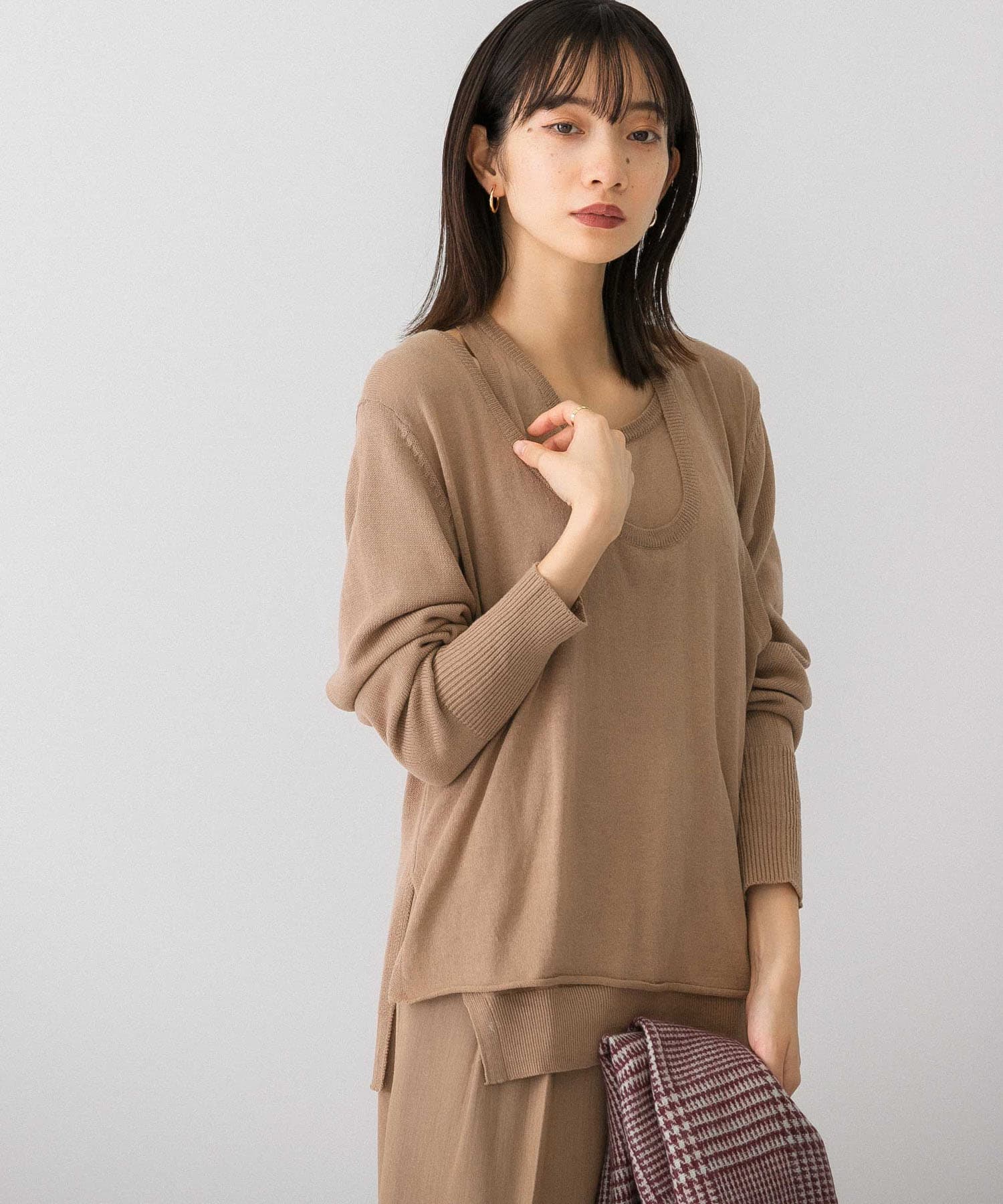 ホルターネックレイヤードニット MOCHA one