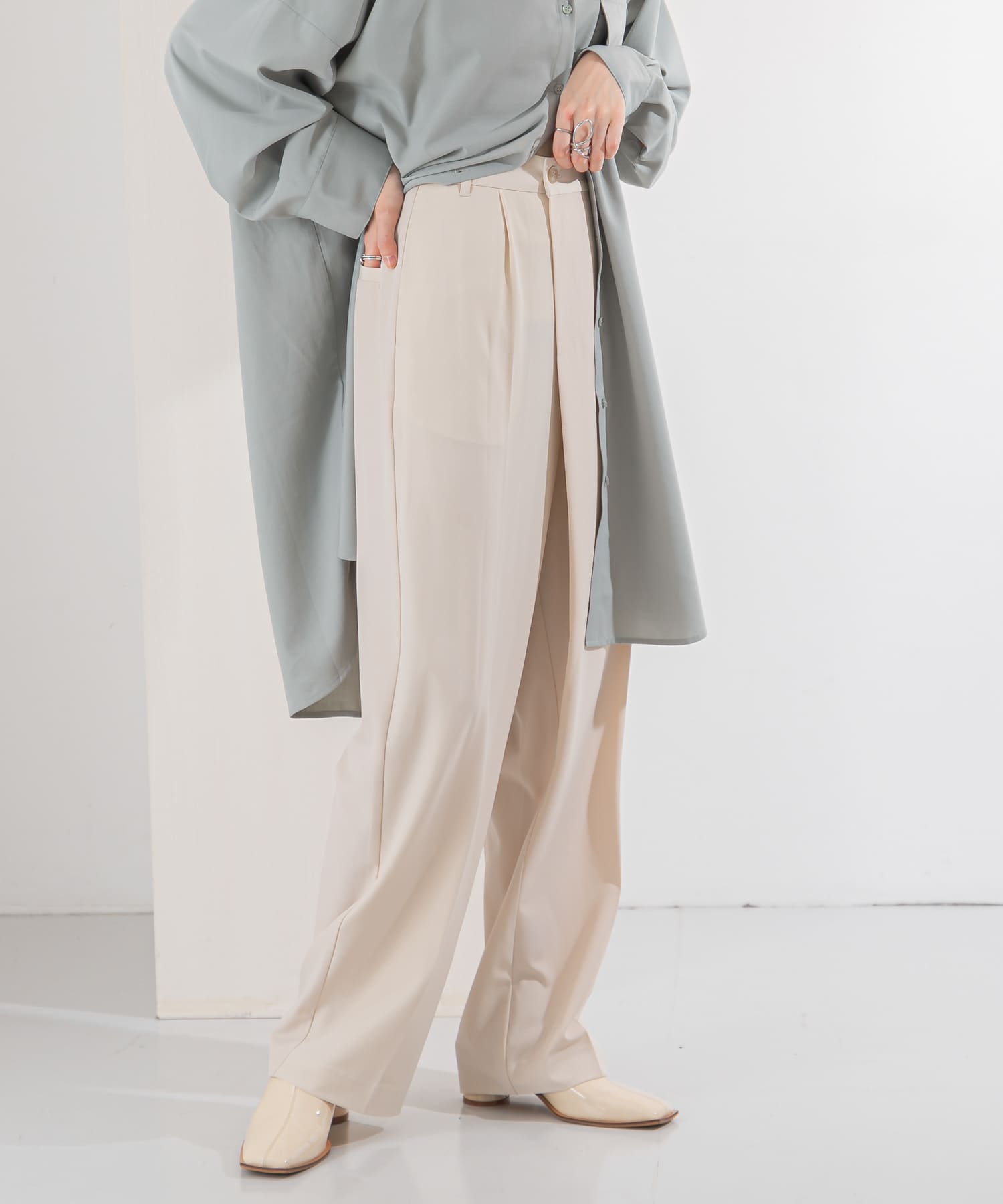 ルーズボトムアシメパンツ L.BEIGE 36