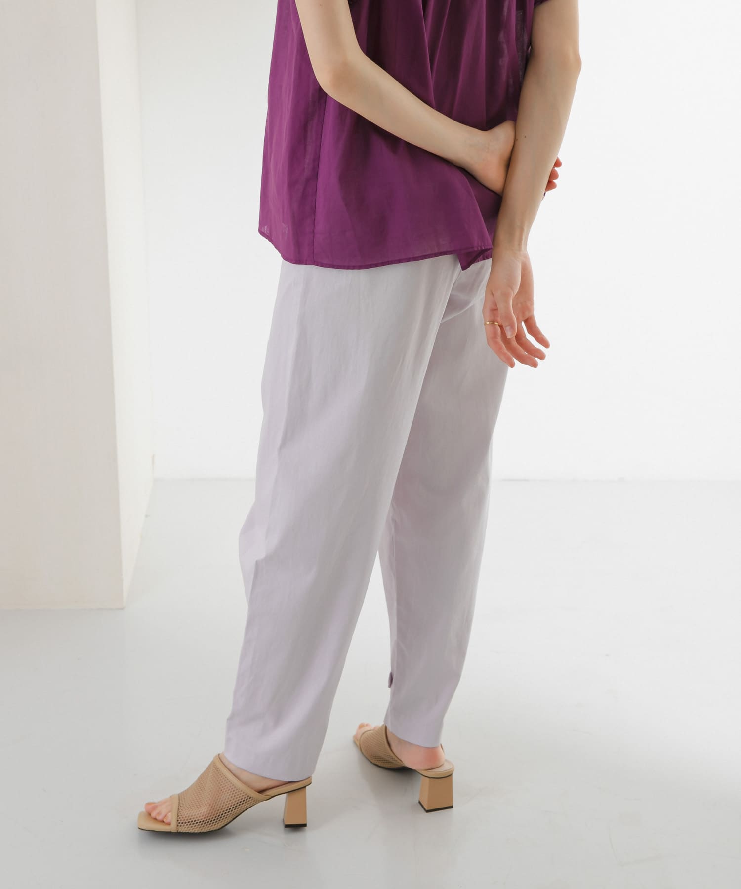 ヘムボタンデザインパンツ