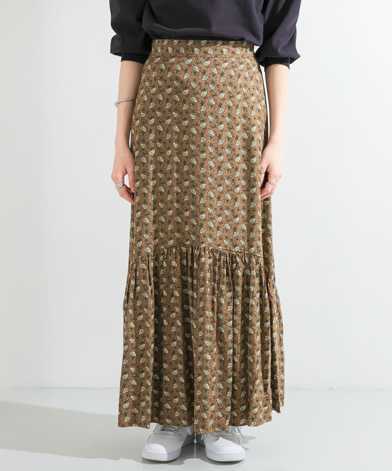 プリントロングティアードスカート BROWN one