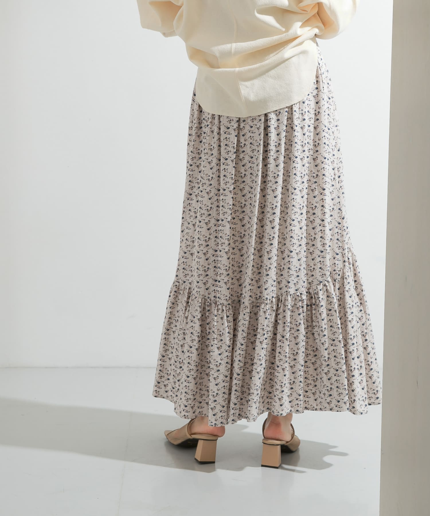 プリントロングティアードスカート IVORY one