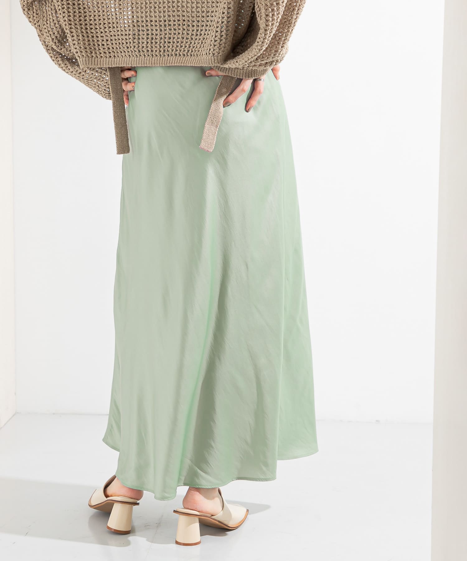 バイアスフレアスカート