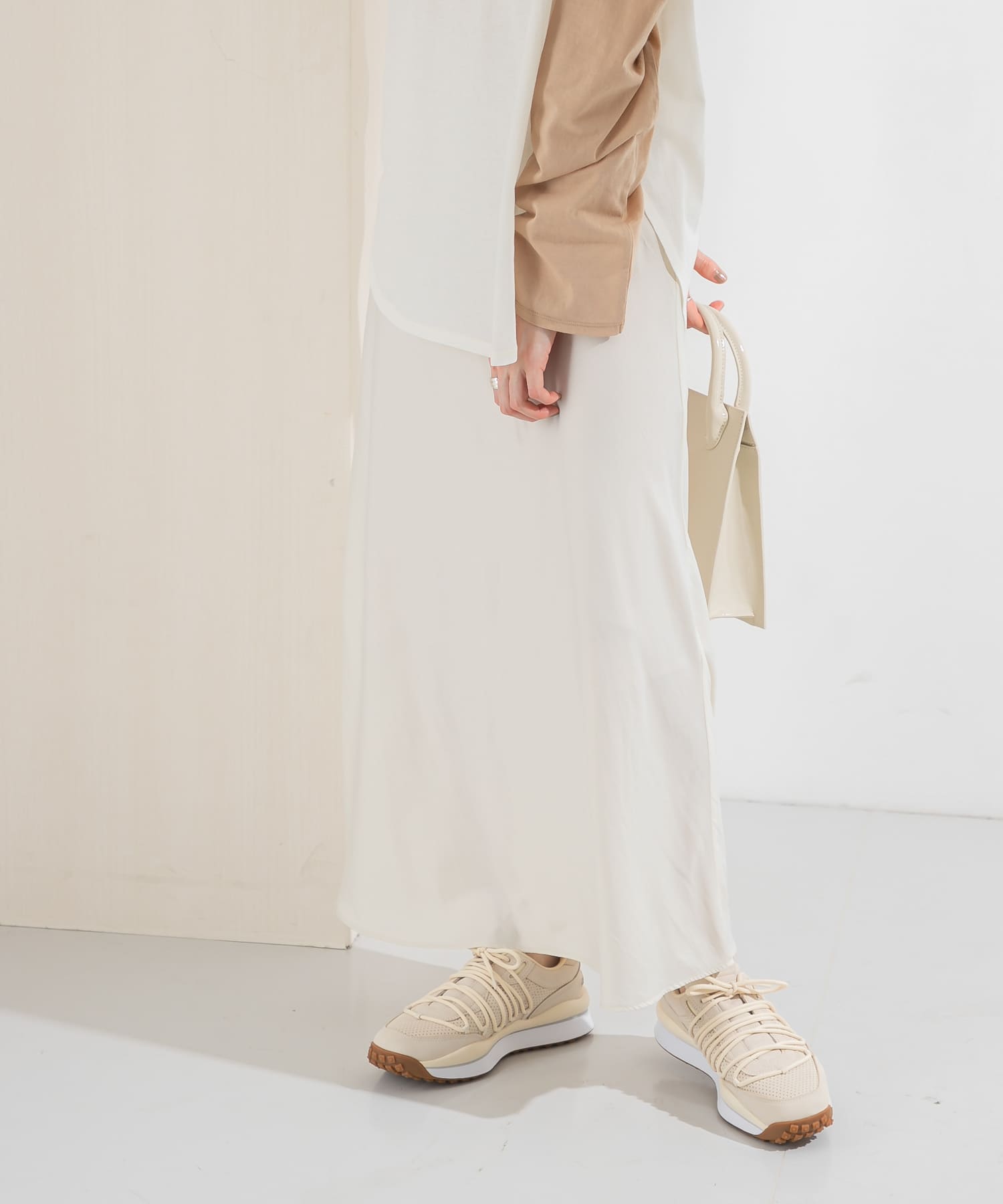 バイアスフレアスカート IVORY one
