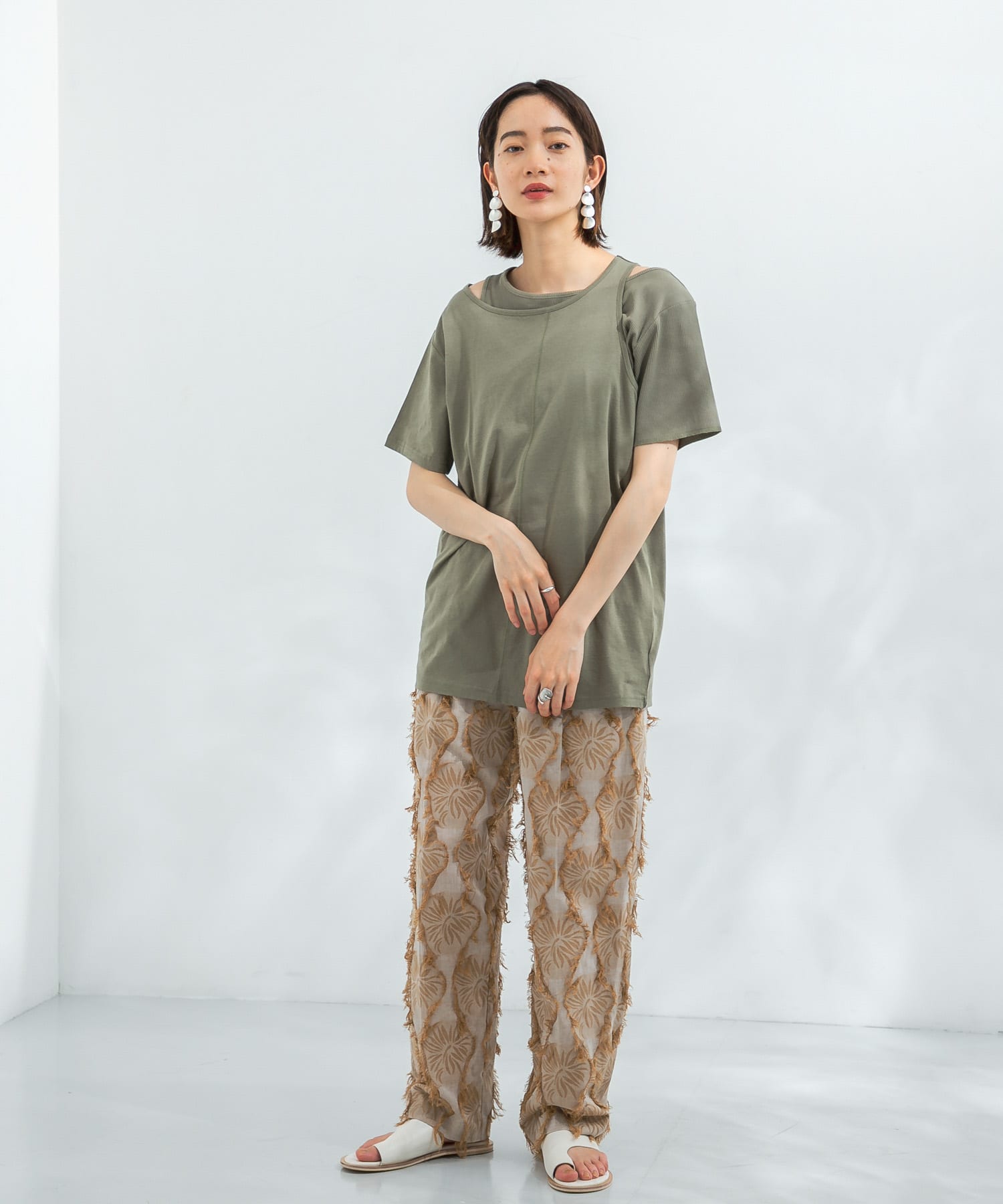 KHAKI