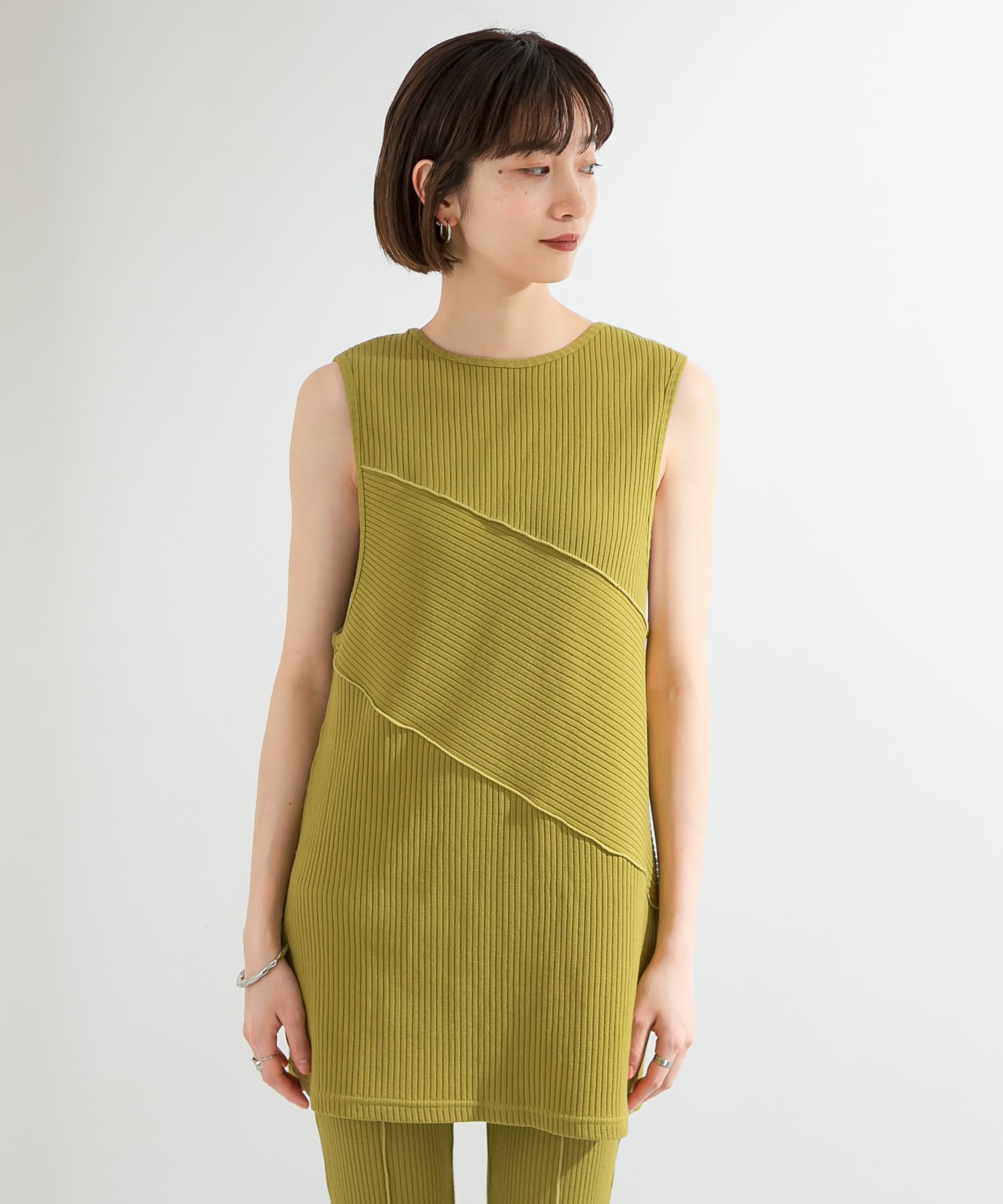 BACKオープンメローリブタンクトップ GREEN one