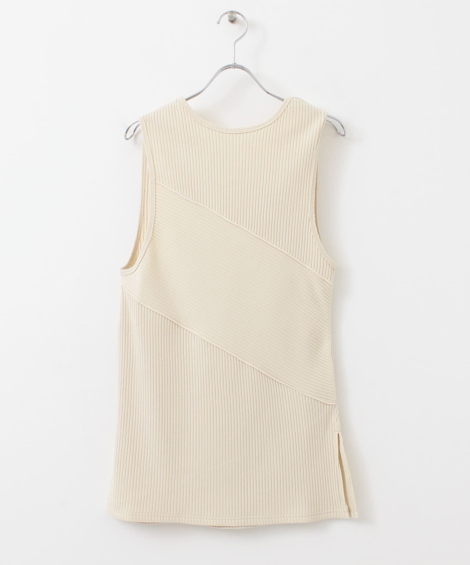 BACKオープンメローリブタンクトップ IVORY one