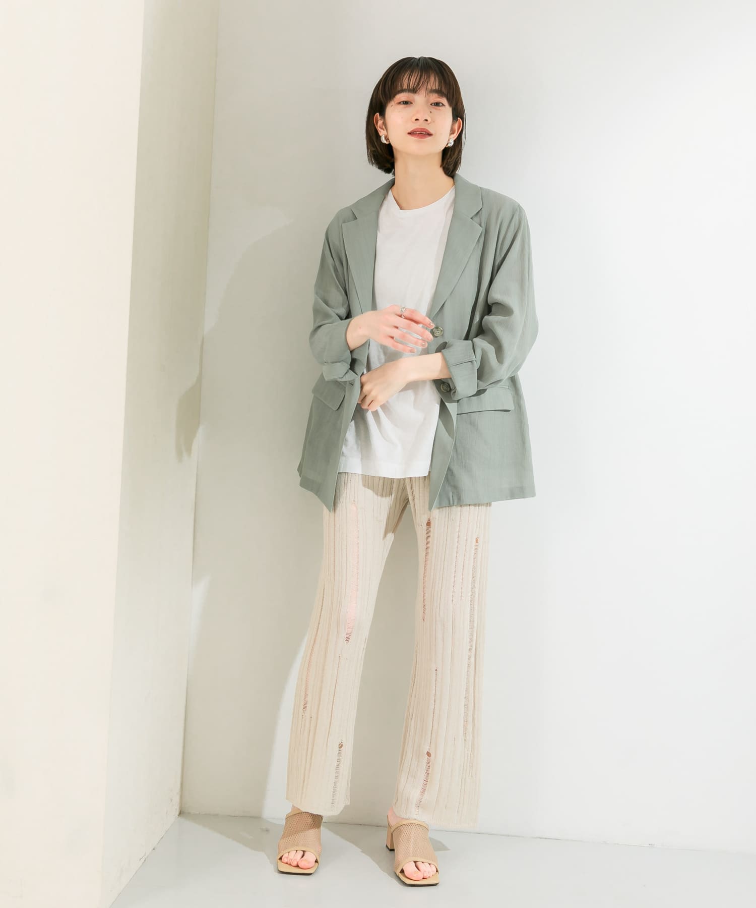 L.BEIGE
