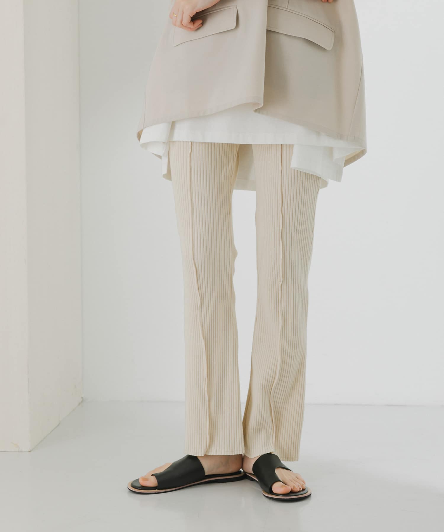 メローリブフレアパンツ IVORY one