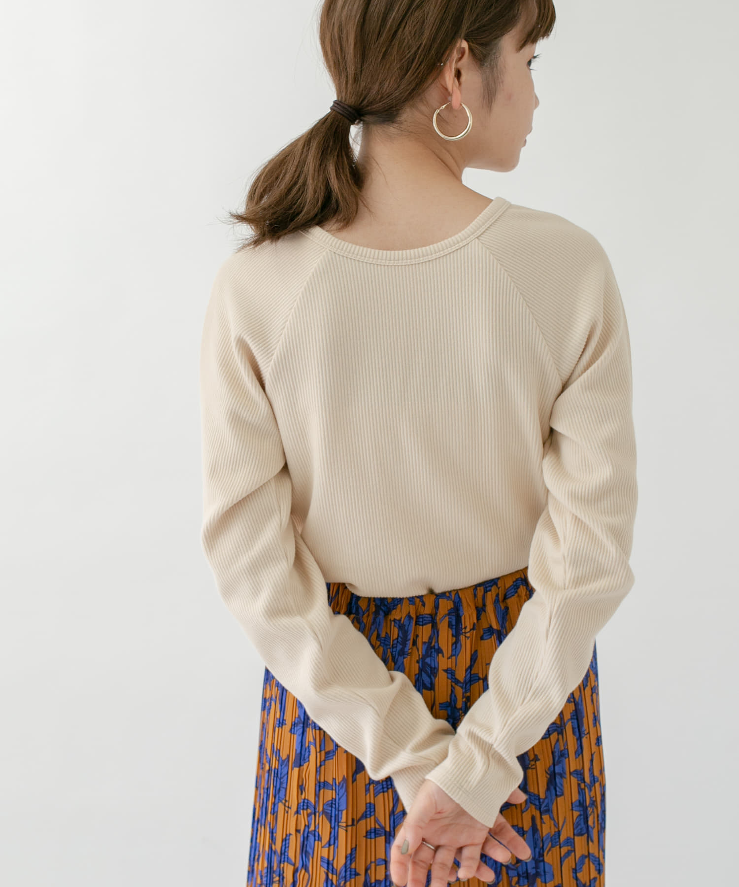 ラグランラインオープンカットソー BEIGE one