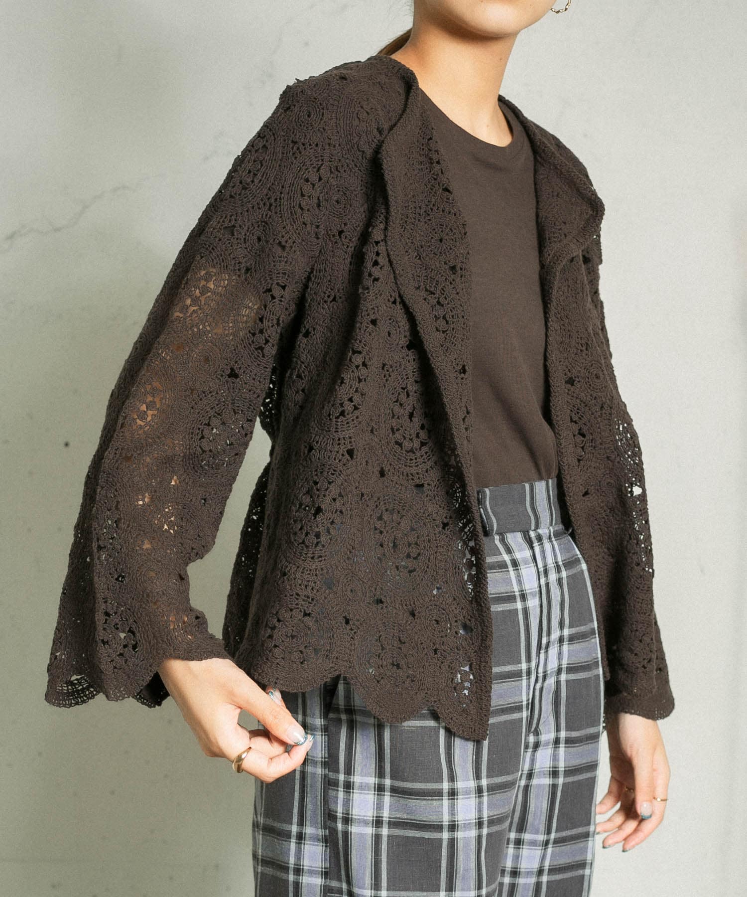 アイレットサークルレースカーディガン D.BROWN one