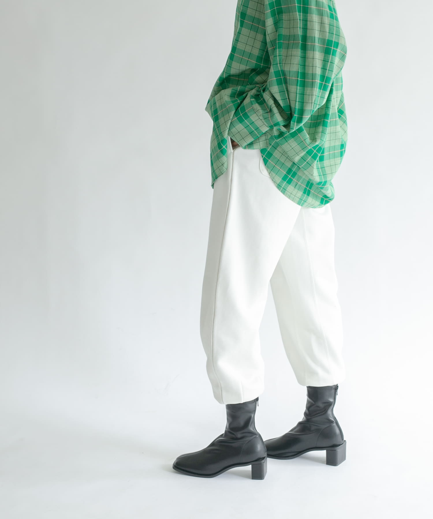 フィラメントスウェットパンツ OFF one