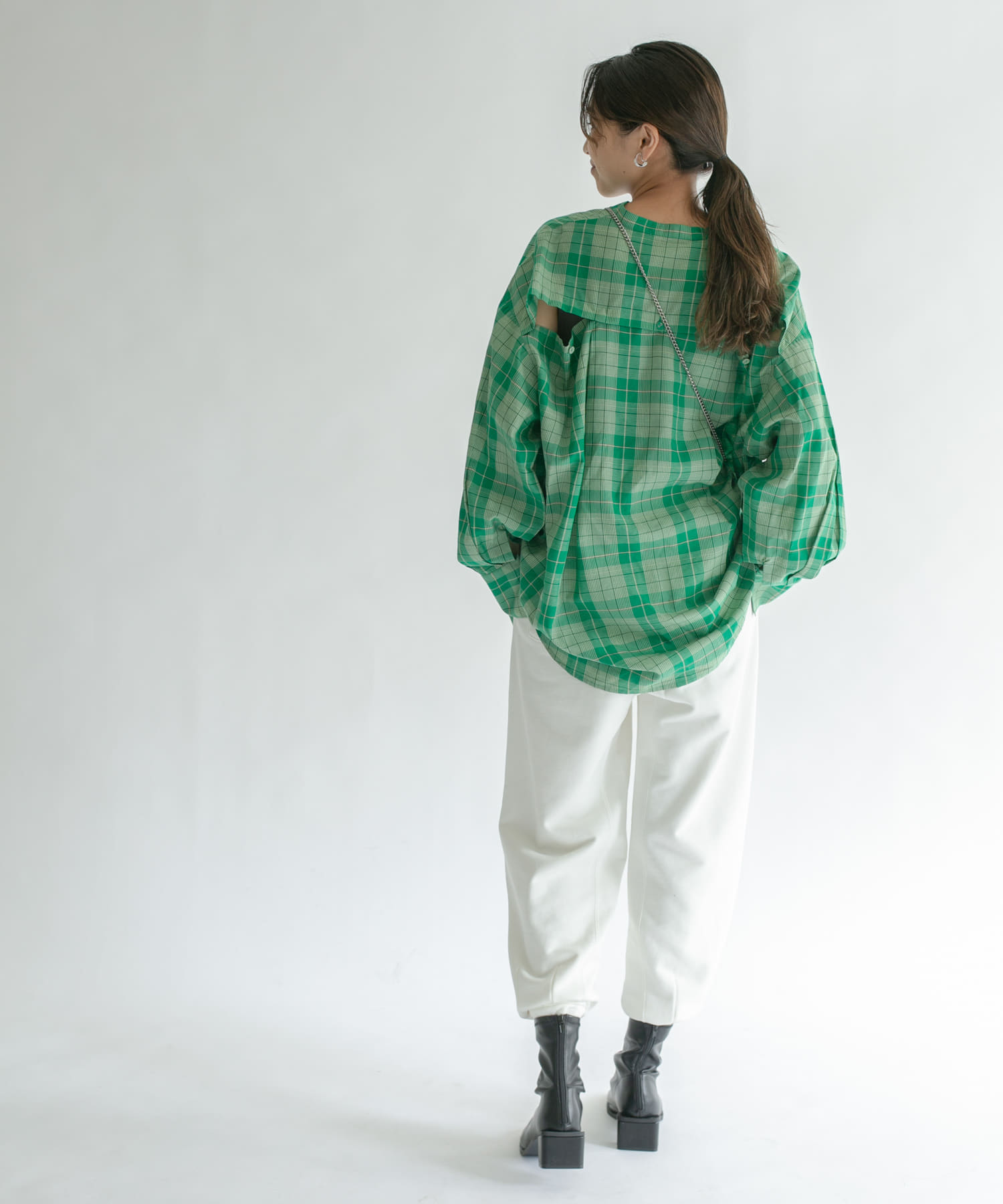 フィラメントスウェットパンツ OFF one