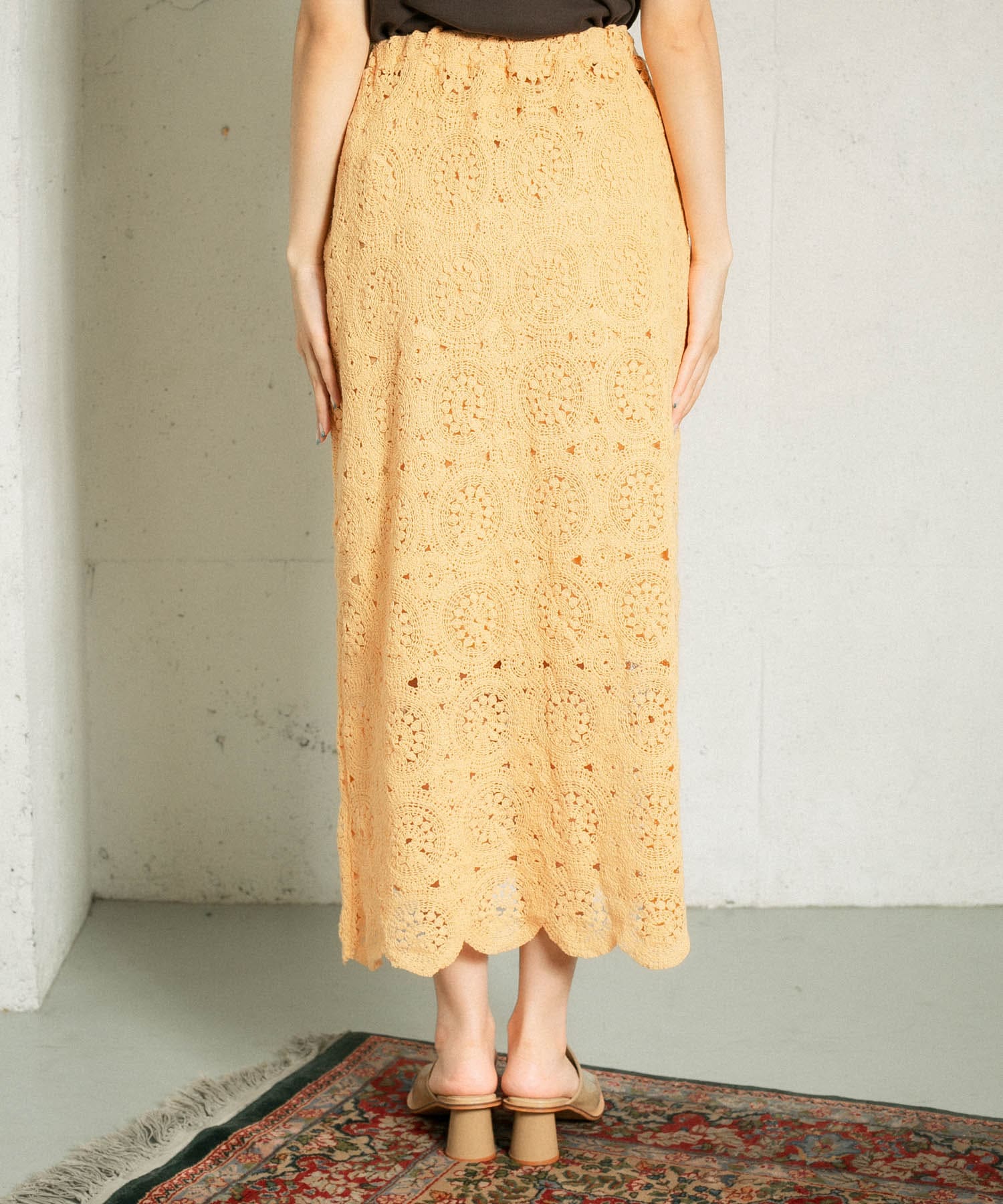 アイレットサークルレーススカート APRICOT one