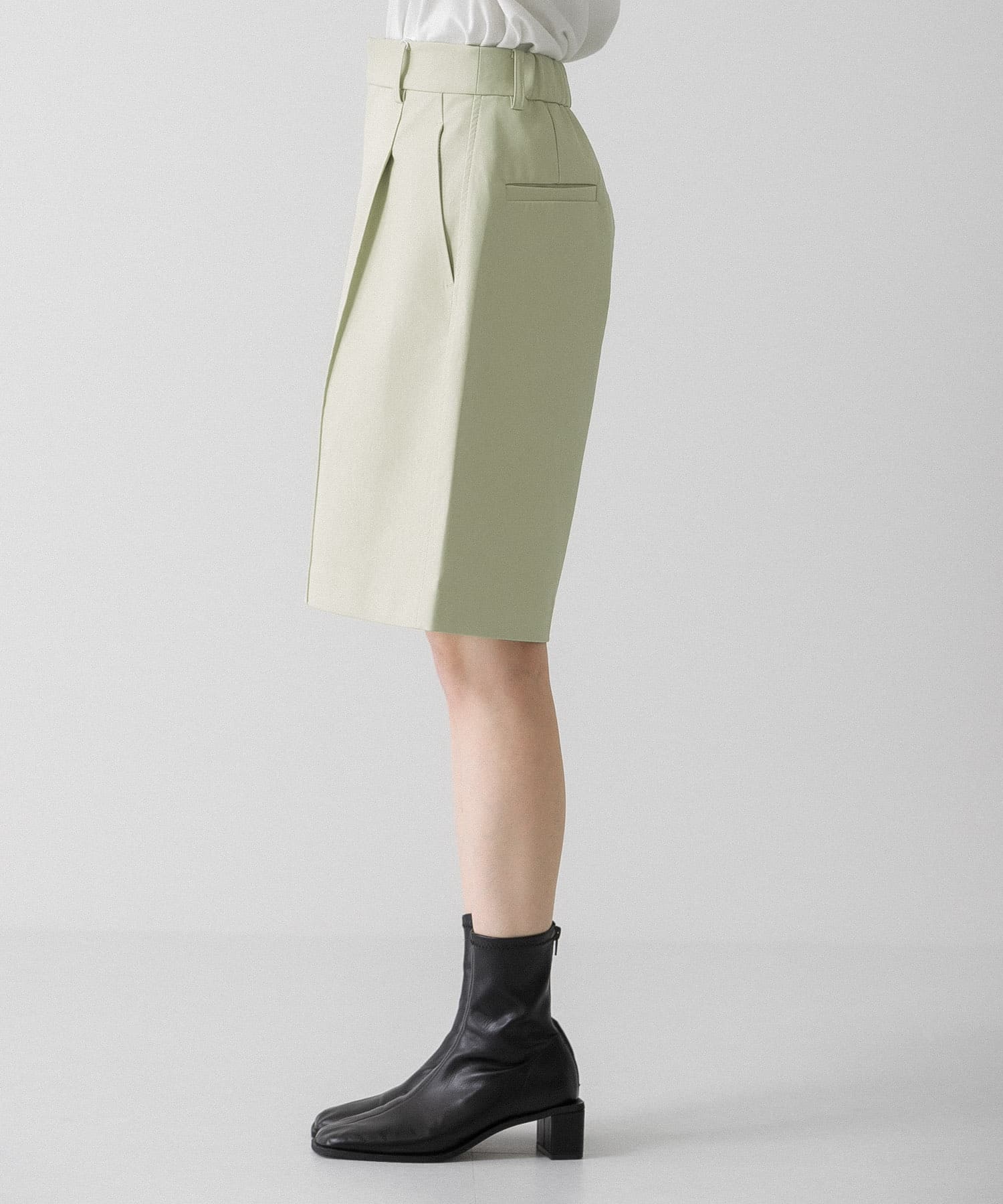 フェイクレザーショートパンツ PISTACHIO one