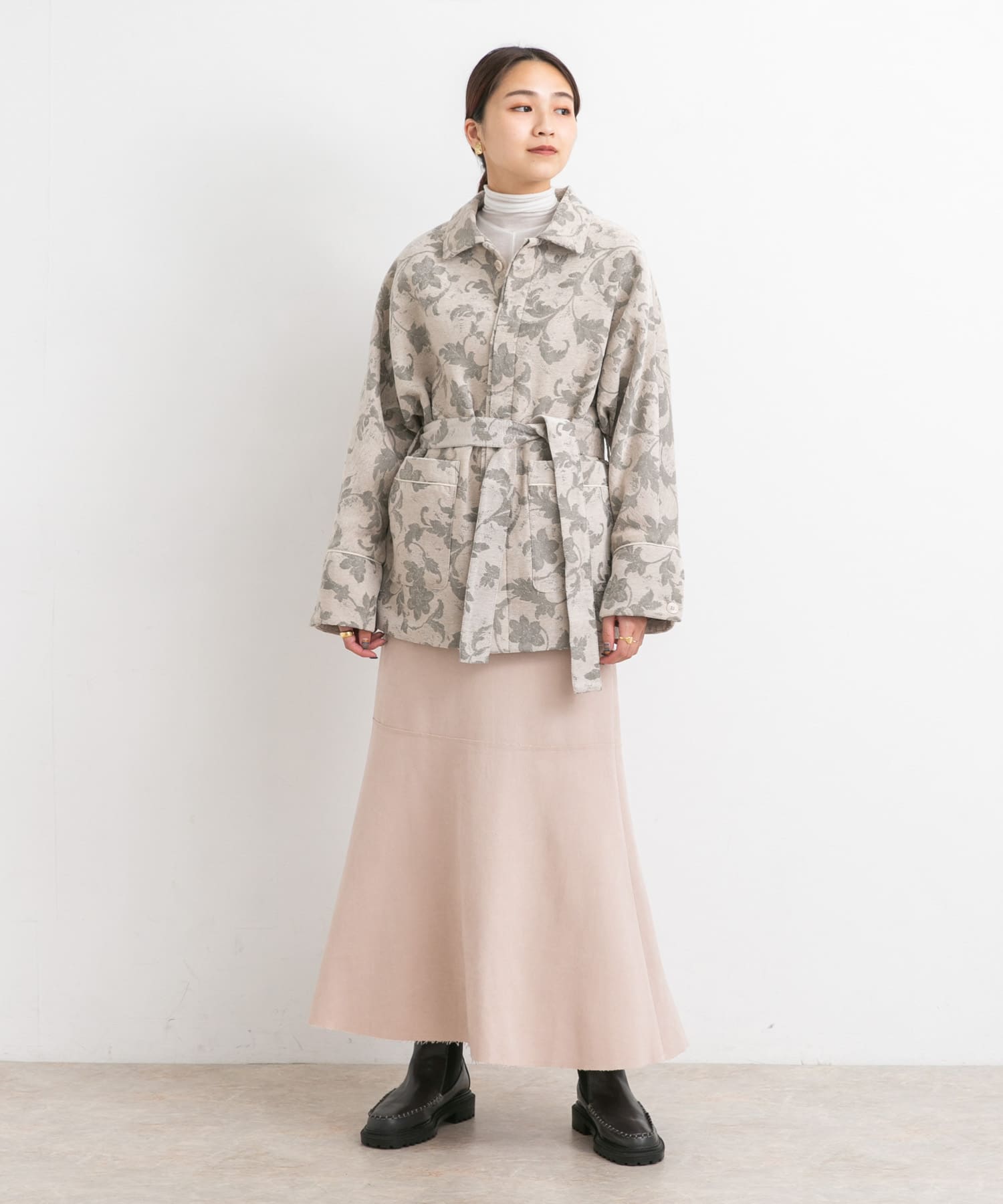 L.BEIGE