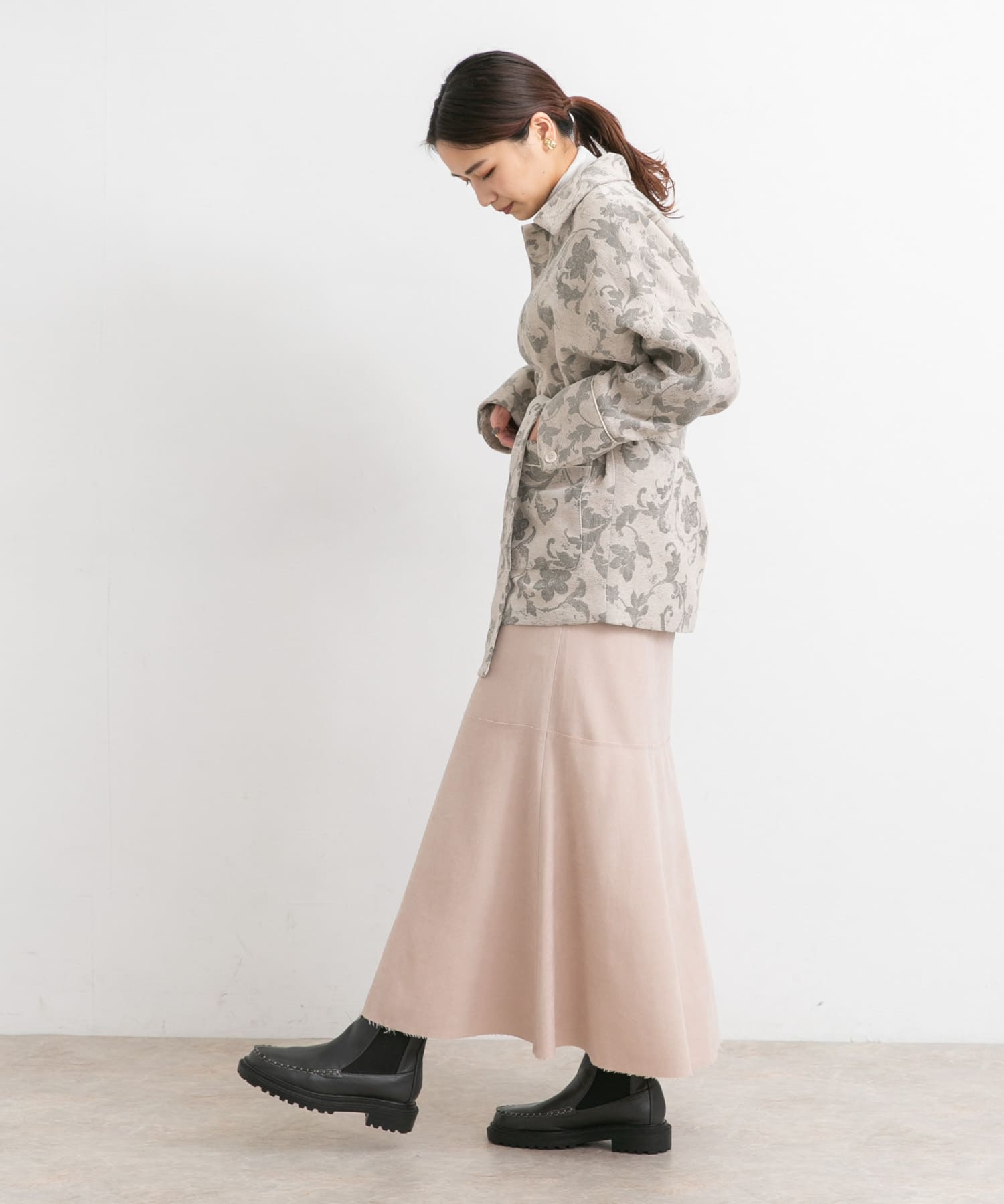 L.BEIGE