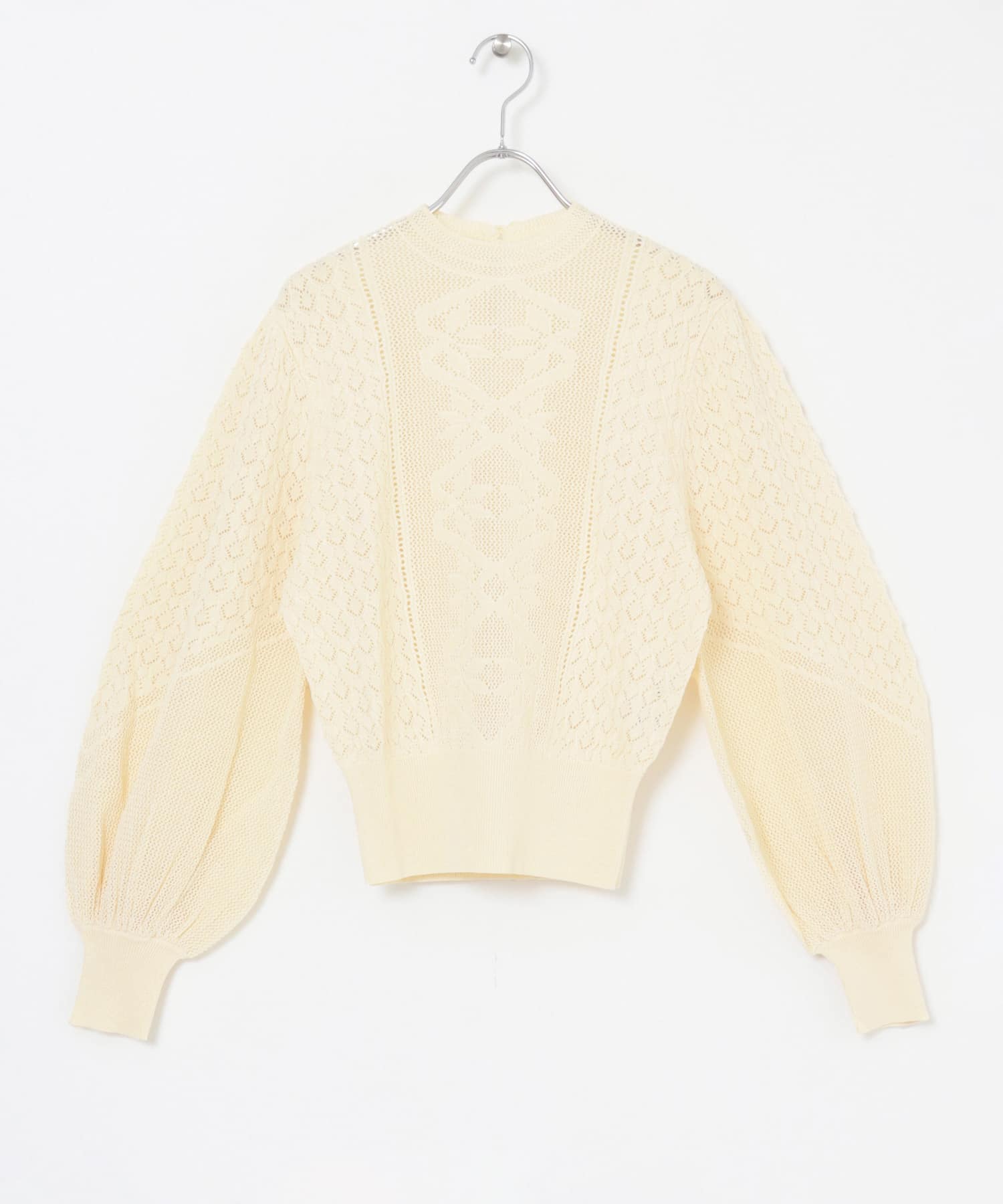 ボリュームスリーブパターン編みニット IVORY one
