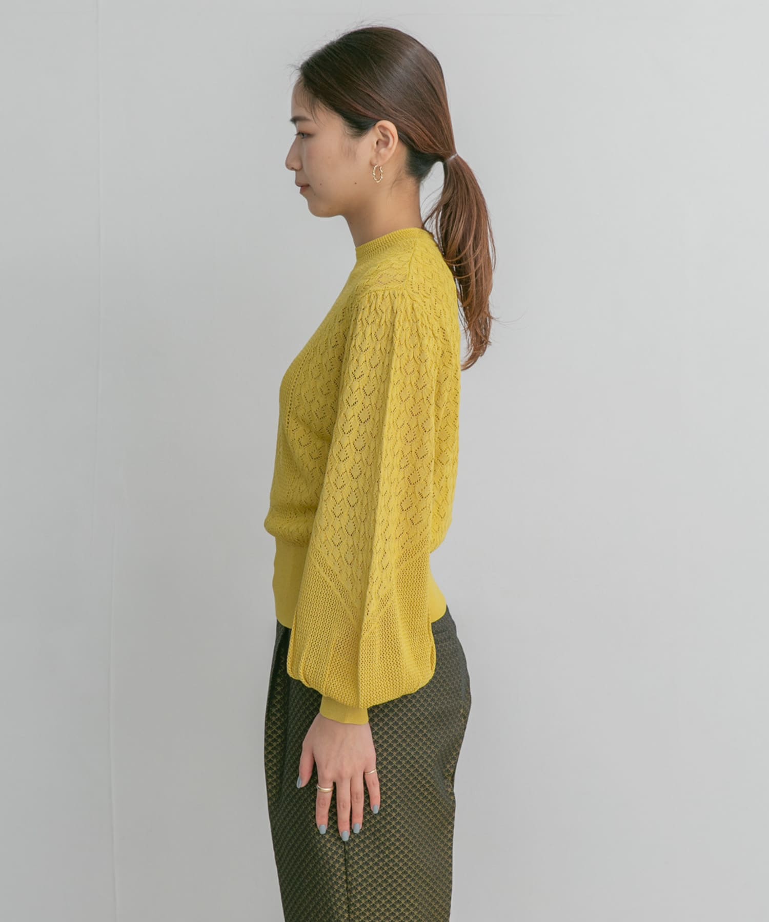 ボリュームスリーブパターン編みニット YELLOW one