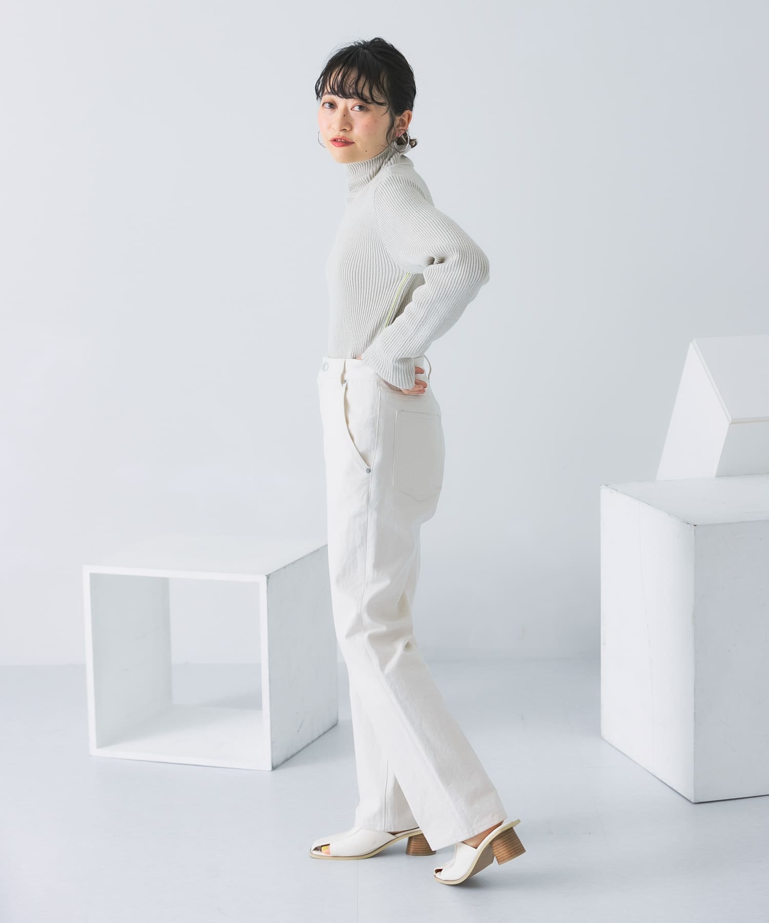 センタープレスストレートデニム NATURAL 36