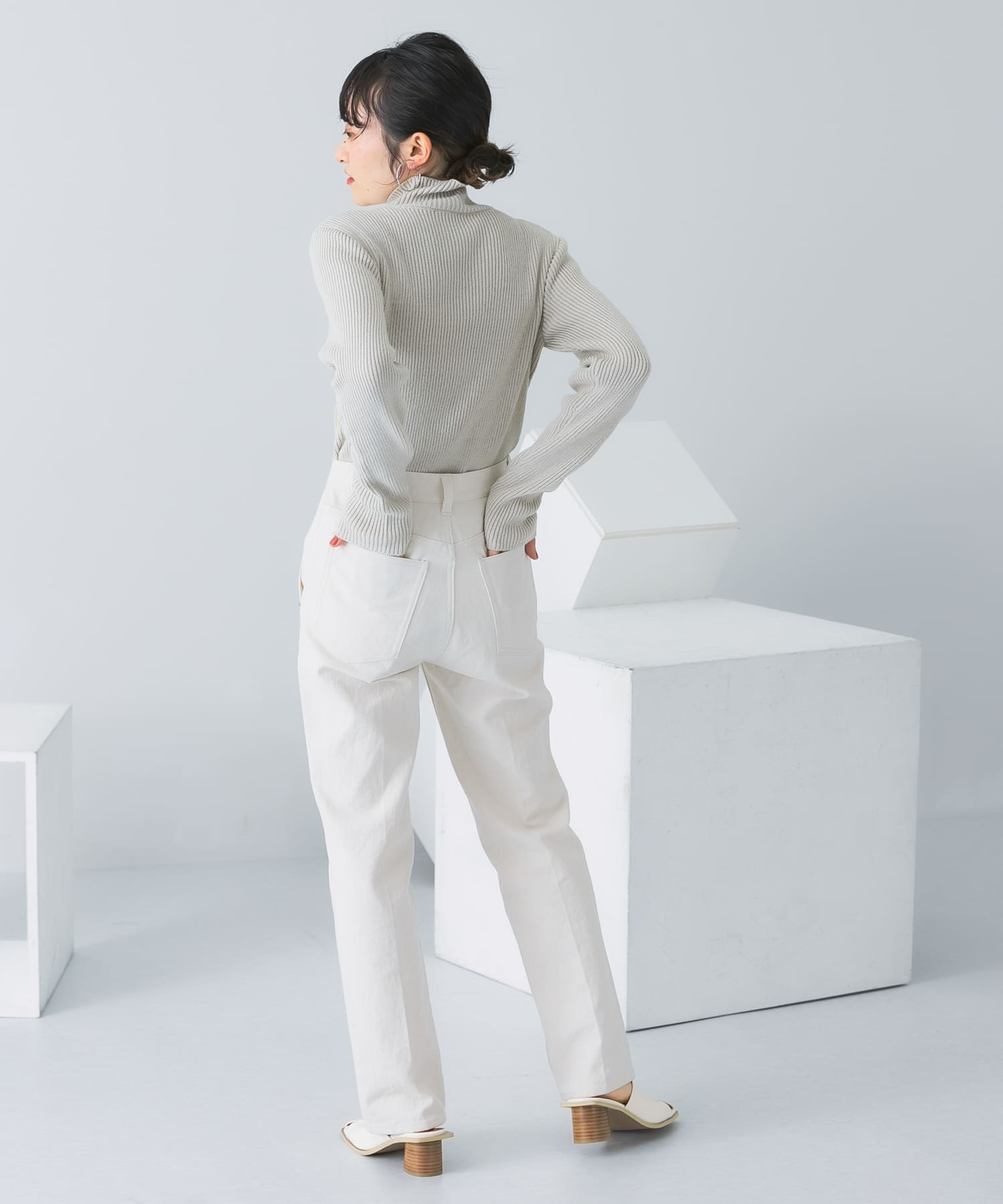 センタープレスストレートデニム NATURAL 36