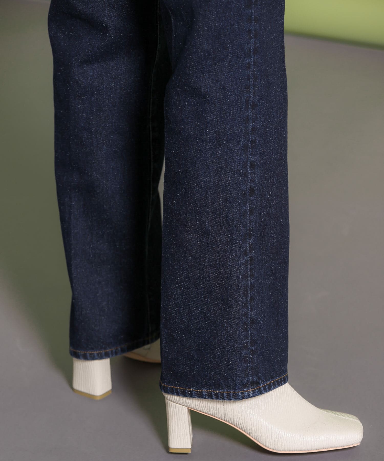 センタープレスストレートデニム NAVY 36