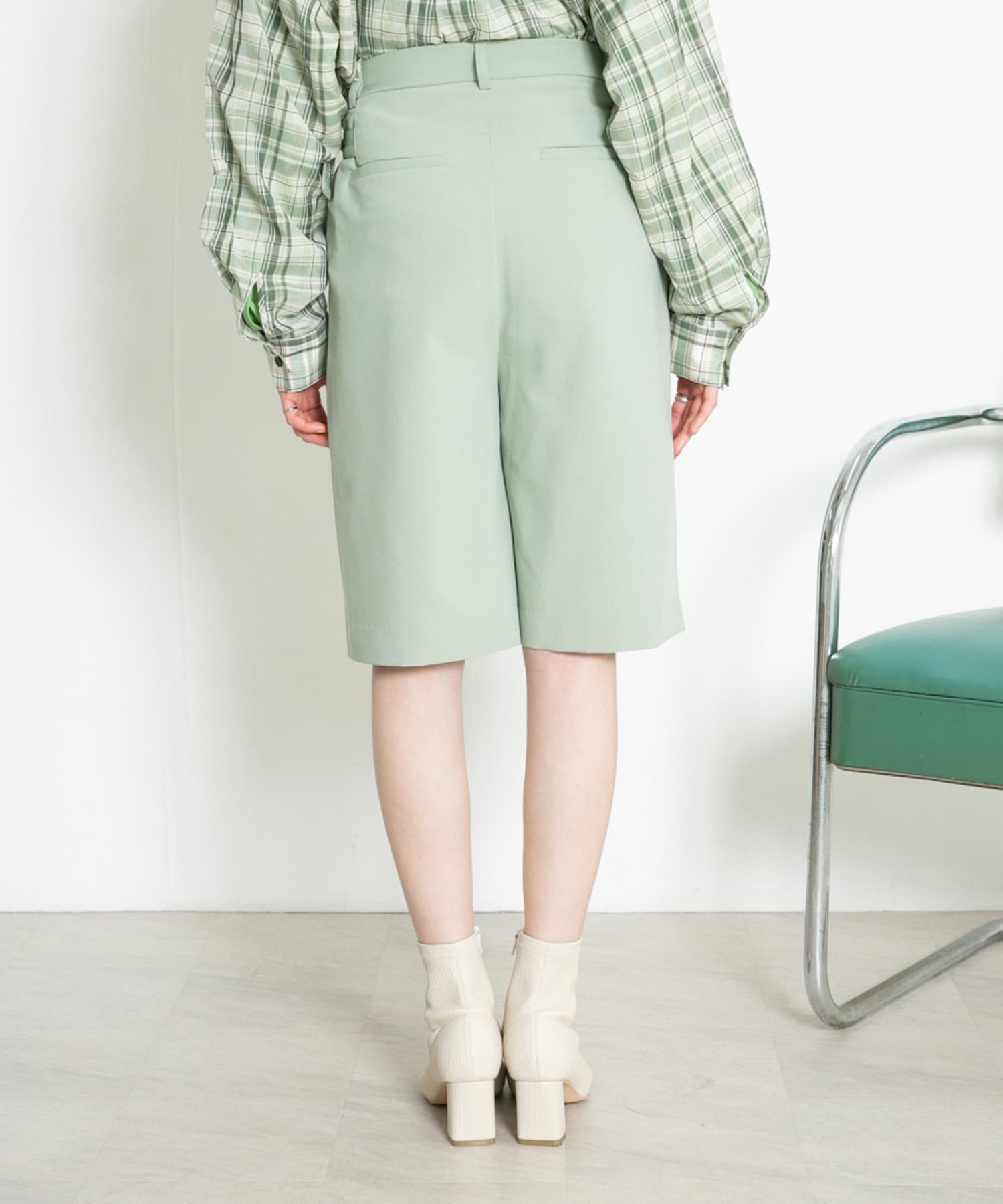 MOSS GREEN